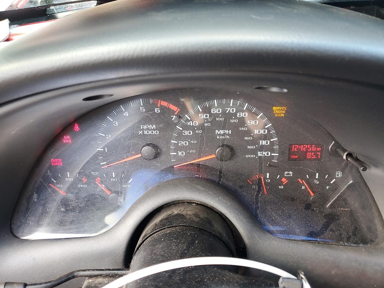 1998 Chevrolet Camaro Red vin: 2G1FP22K8W2116417