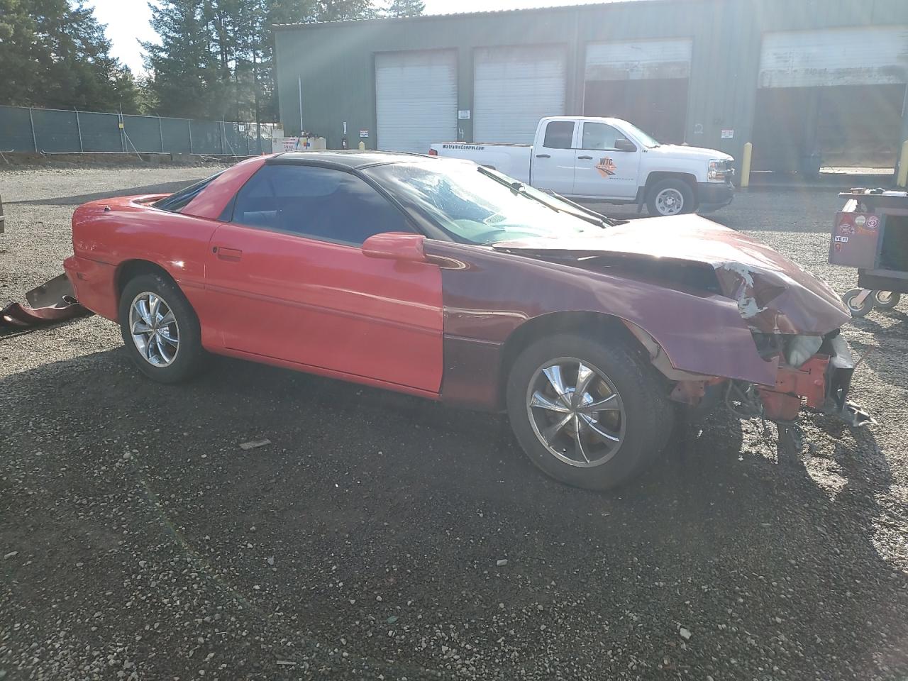 1998 Chevrolet Camaro Red vin: 2G1FP22K8W2116417