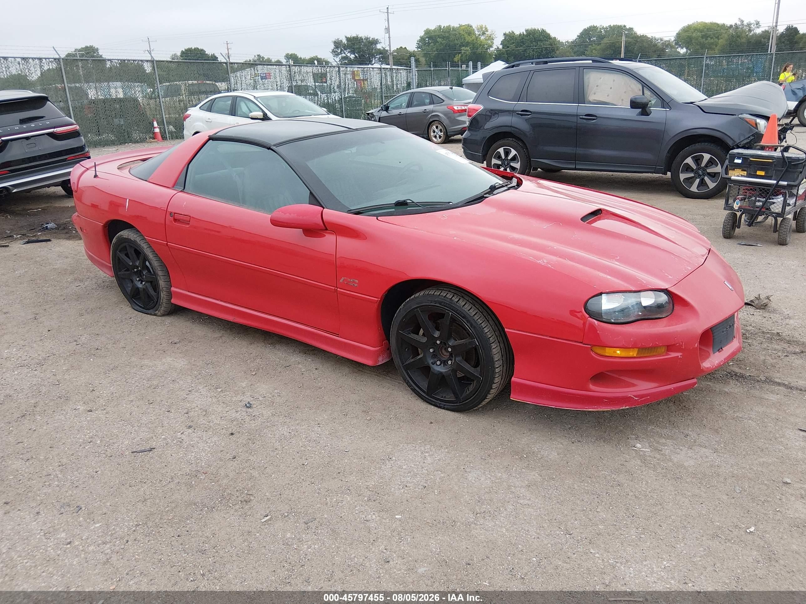 1999 Chevrolet Camaro   Red vin: 2G1FP22K8X2135650