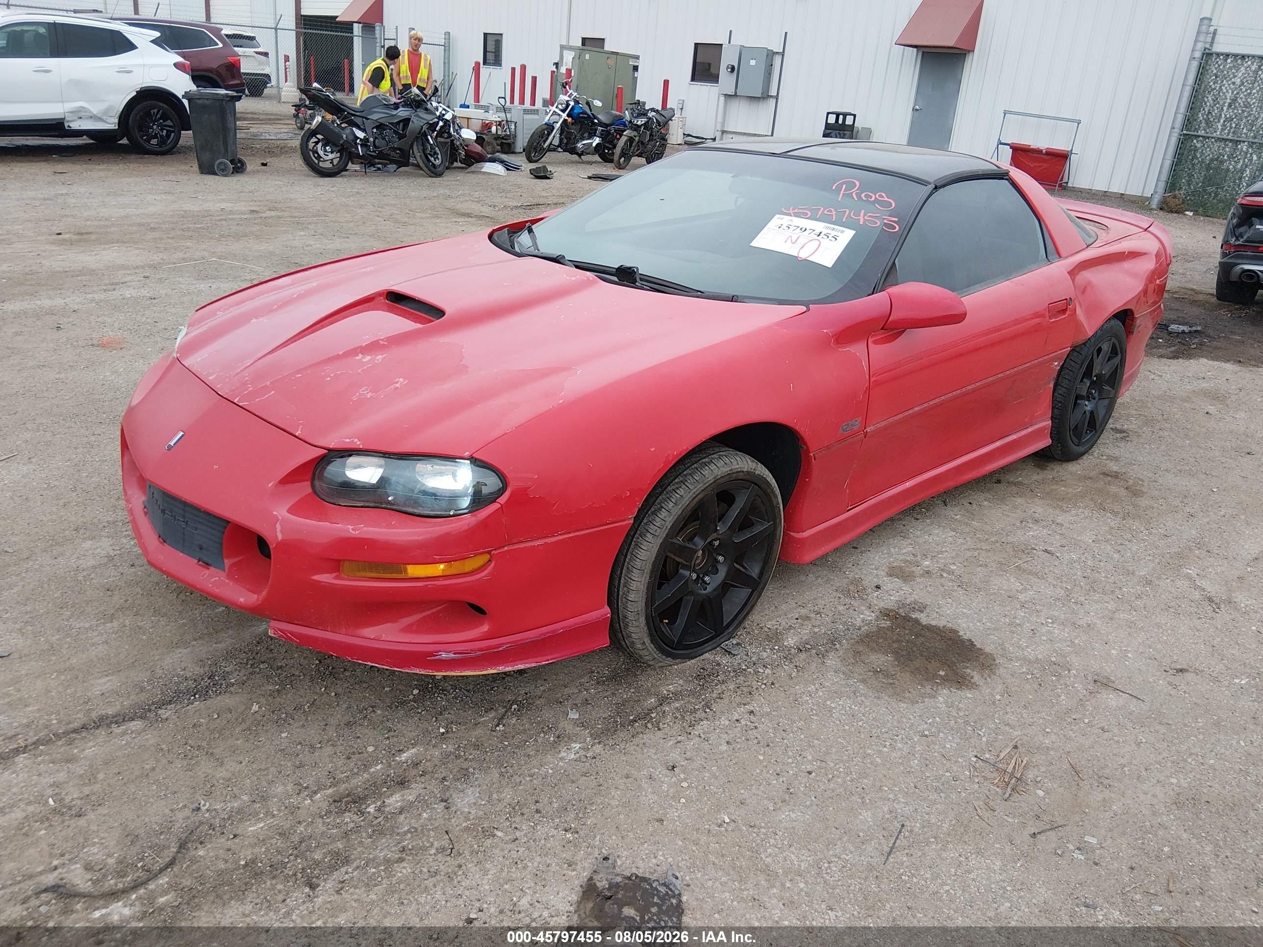 1999 Chevrolet Camaro   Red vin: 2G1FP22K8X2135650