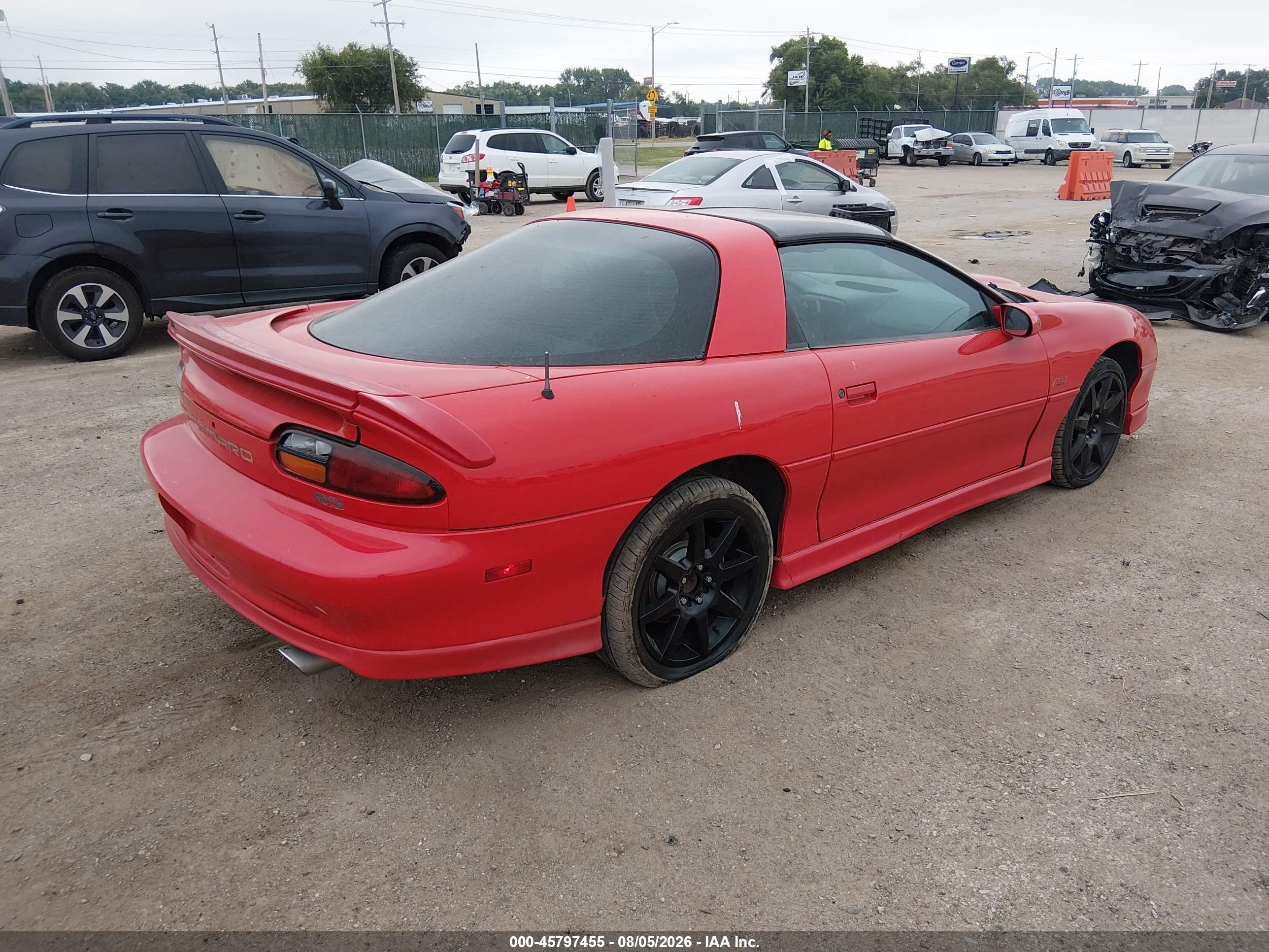 1999 Chevrolet Camaro   Red vin: 2G1FP22K8X2135650
