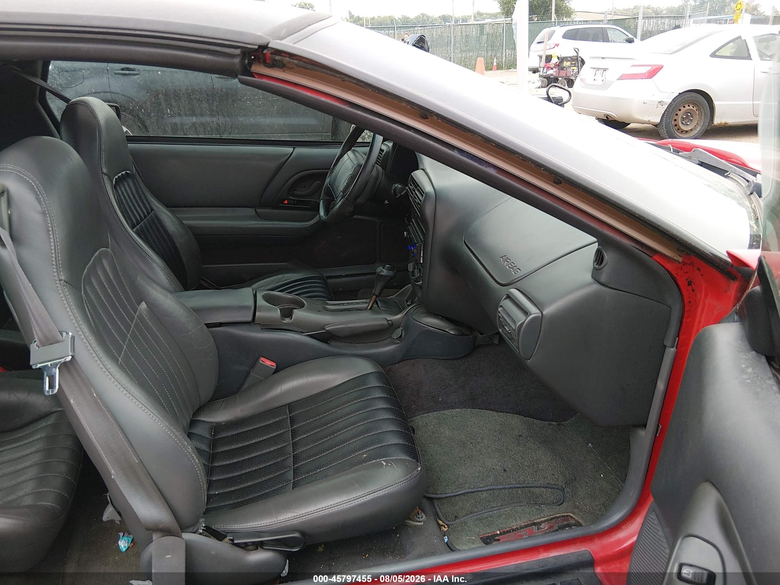 1999 Chevrolet Camaro   Red vin: 2G1FP22K8X2135650