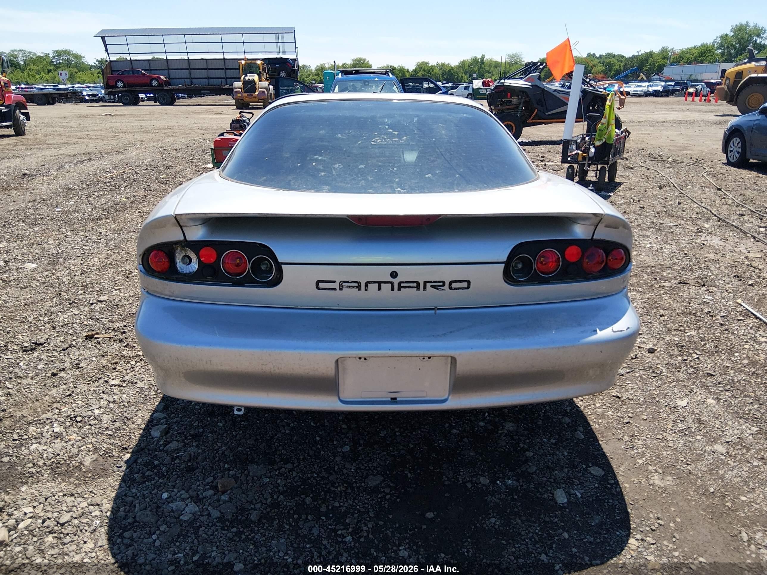 2002 Chevrolet Camaro   Silver vin: 2G1FP22K922146701