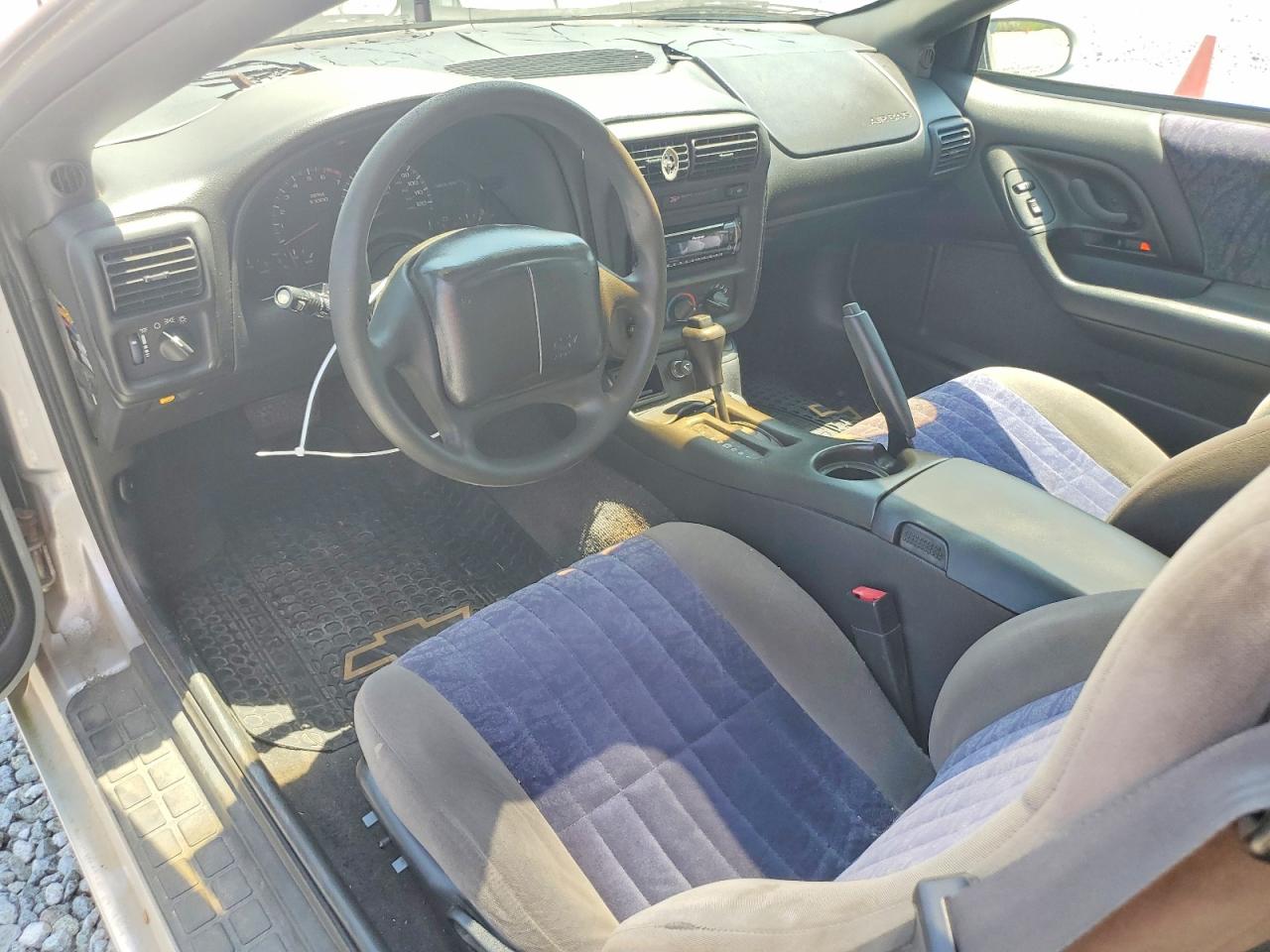 2002 Chevrolet Camaro Silver vin: 2G1FP22K922168178