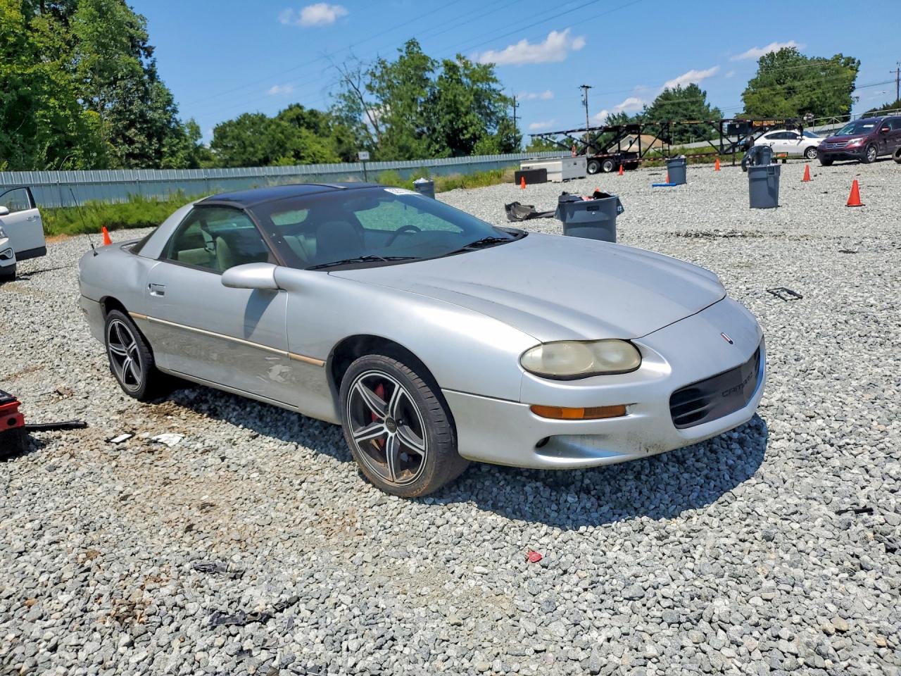 2002 Chevrolet Camaro Silver vin: 2G1FP22K922168178