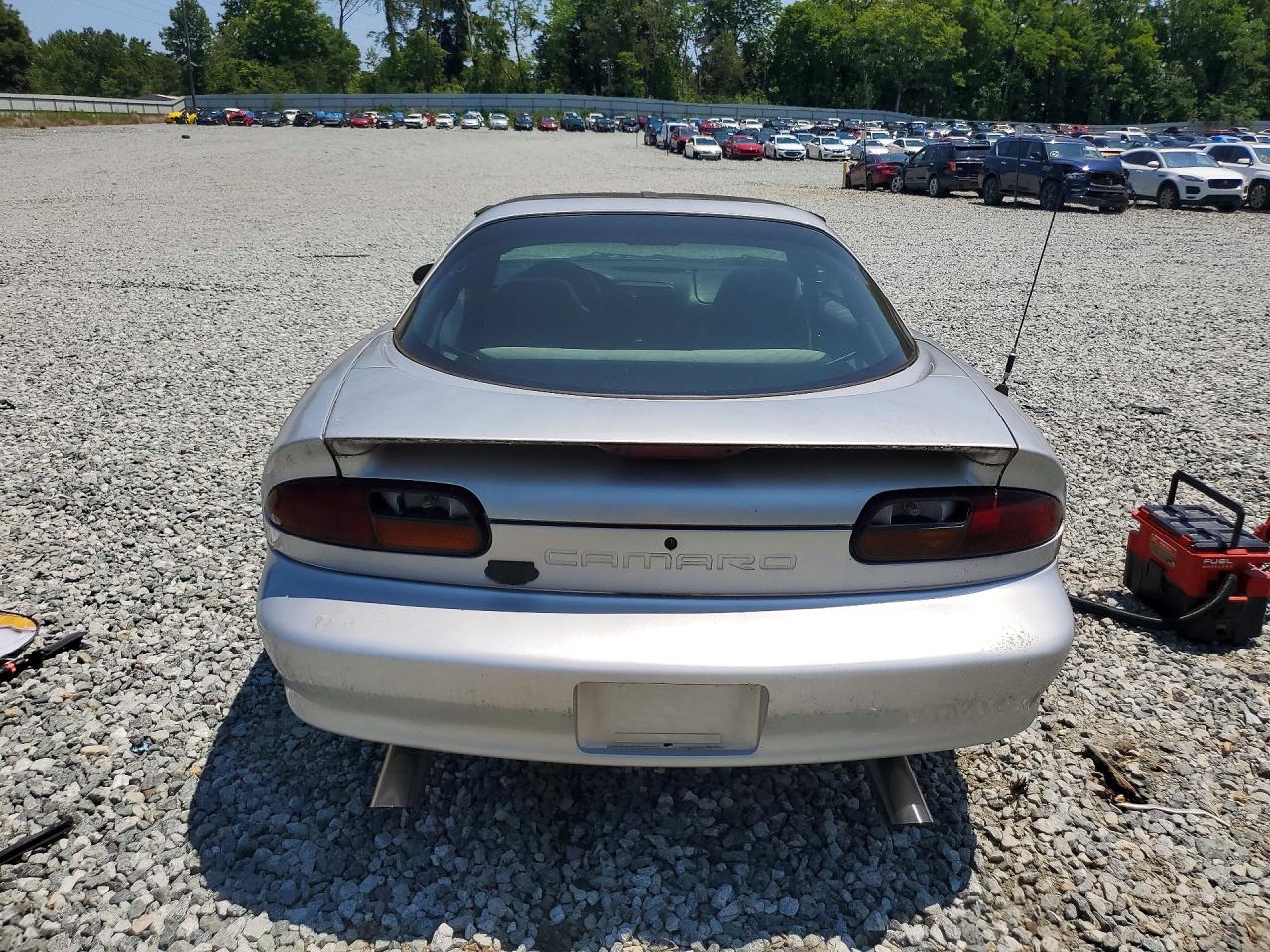 2002 Chevrolet Camaro Silver vin: 2G1FP22K922168178