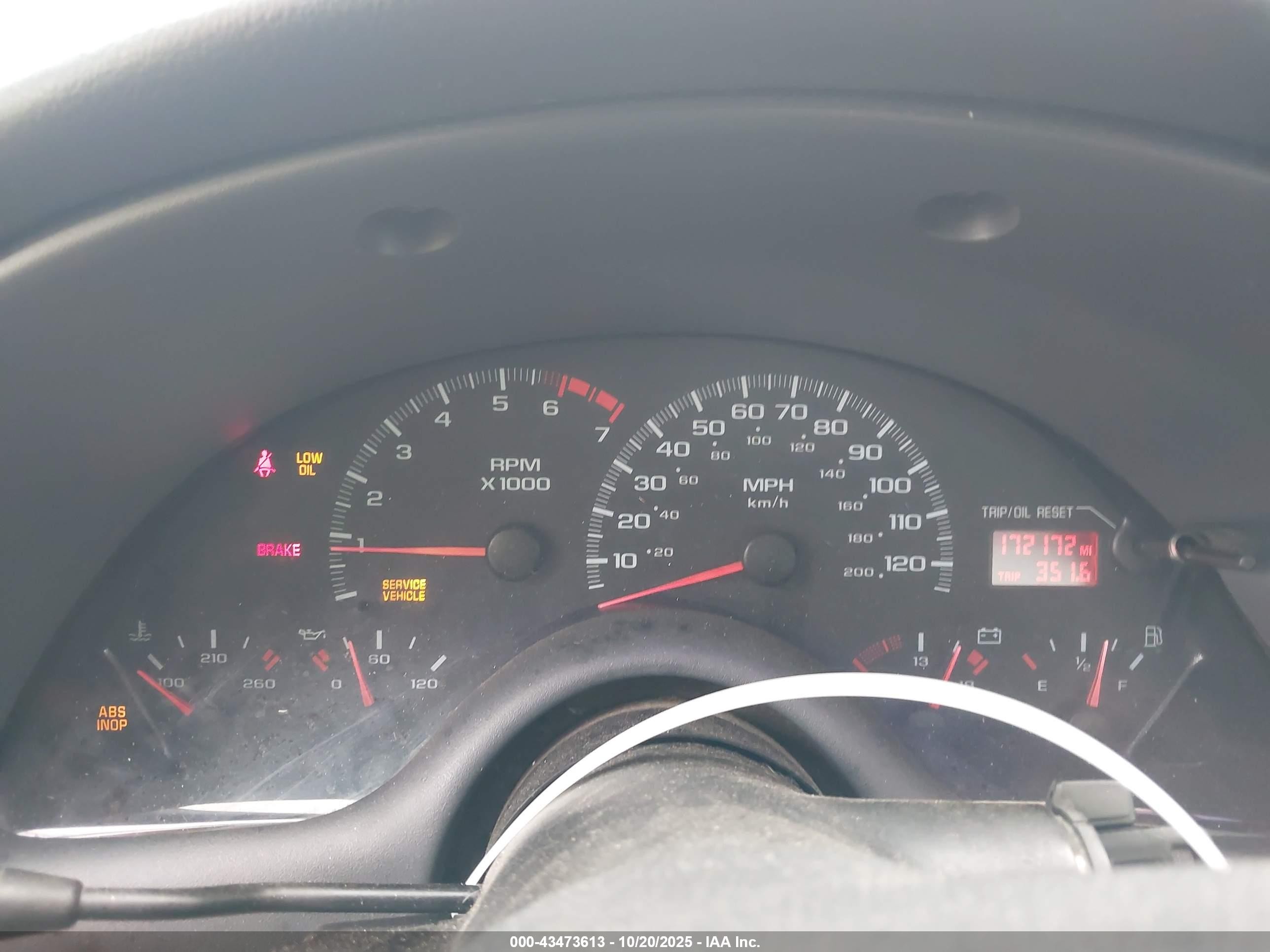 1999 Chevrolet Camaro   Желто-коричневый vin: 2G1FP22K9X2104522