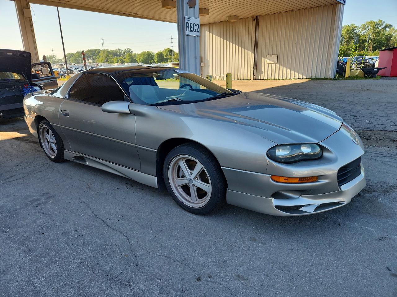 2001 Chevrolet Camaro Silver vin: 2G1FP22KX12129145