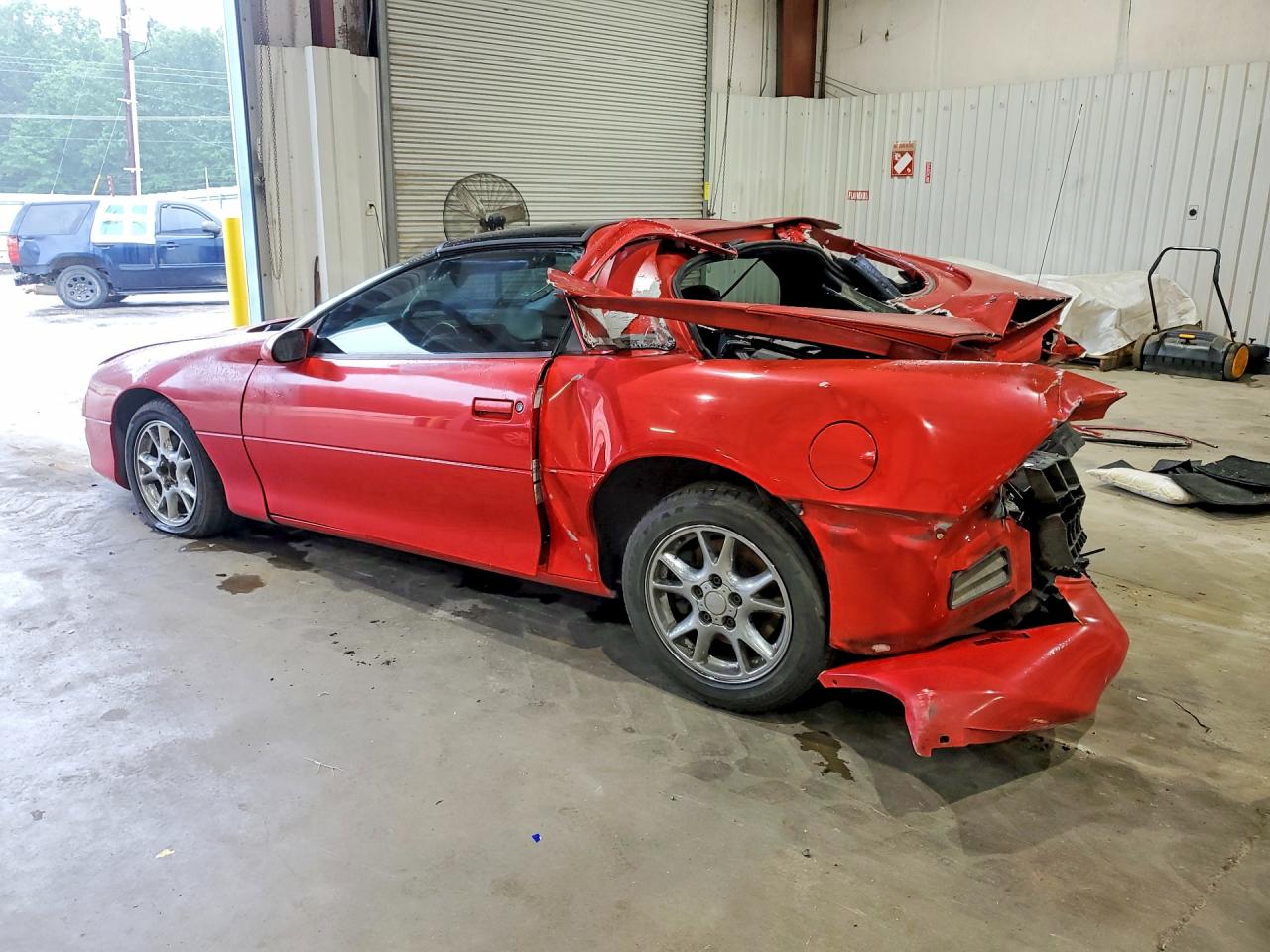 2002 Chevrolet Camaro Red vin: 2G1FP22KX22119202