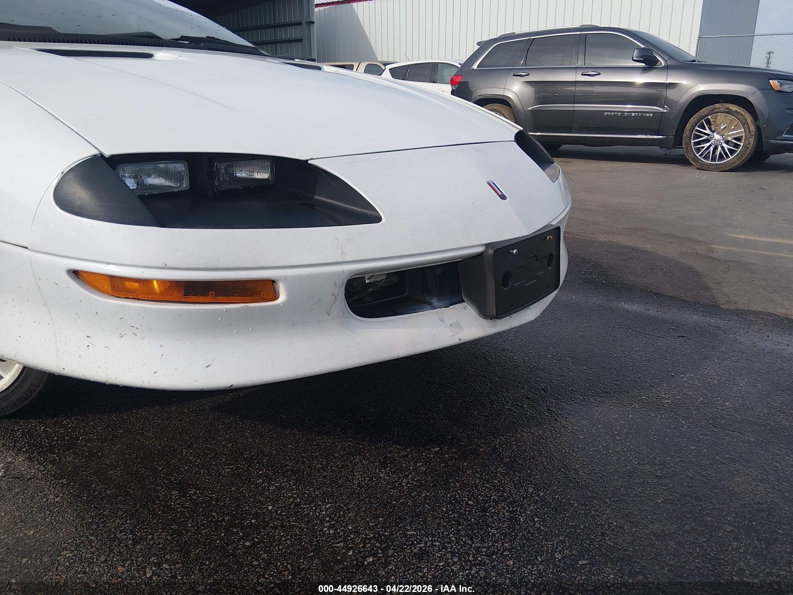 1997 Chevrolet Camaro   White vin: 2G1FP22KXV2111461