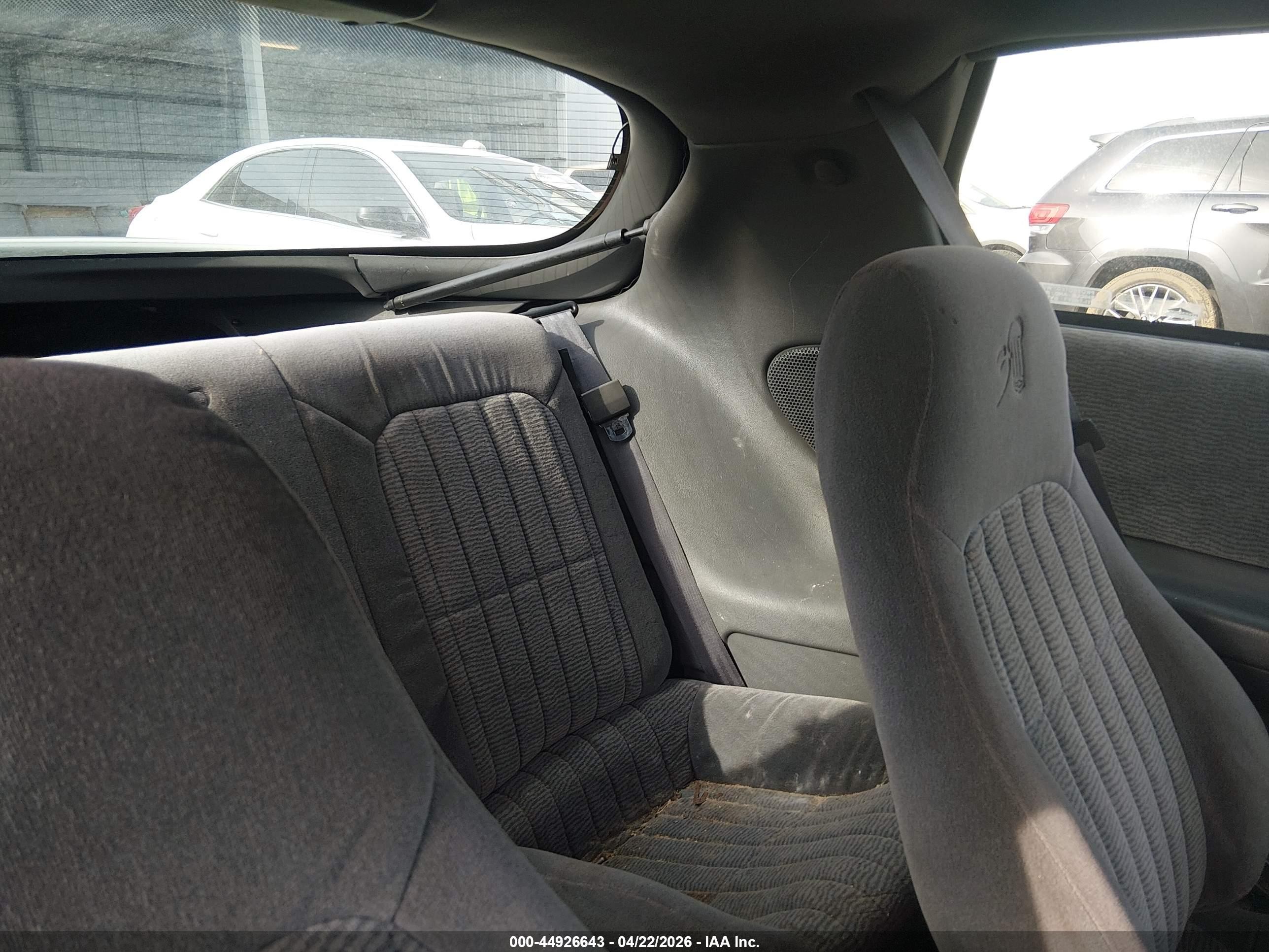 1997 Chevrolet Camaro   White vin: 2G1FP22KXV2111461
