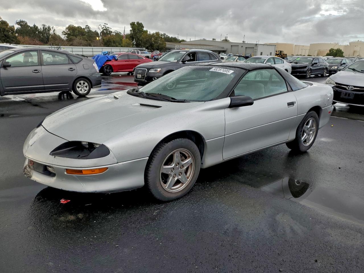 1997 Chevrolet Camaro Base Silver vin: 2G1FP22KXV2143486