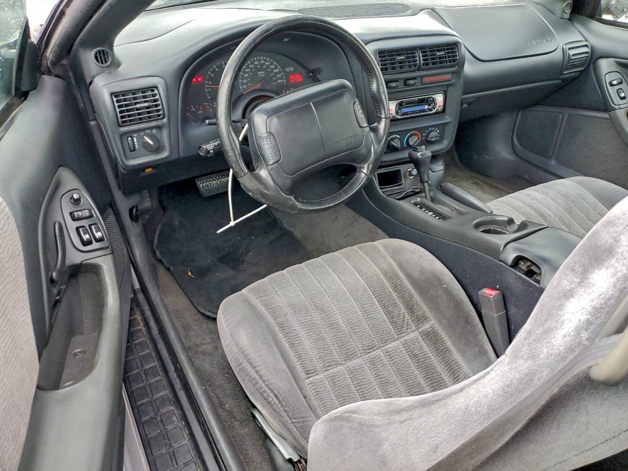 1997 Chevrolet Camaro Base Silver vin: 2G1FP22KXV2143486