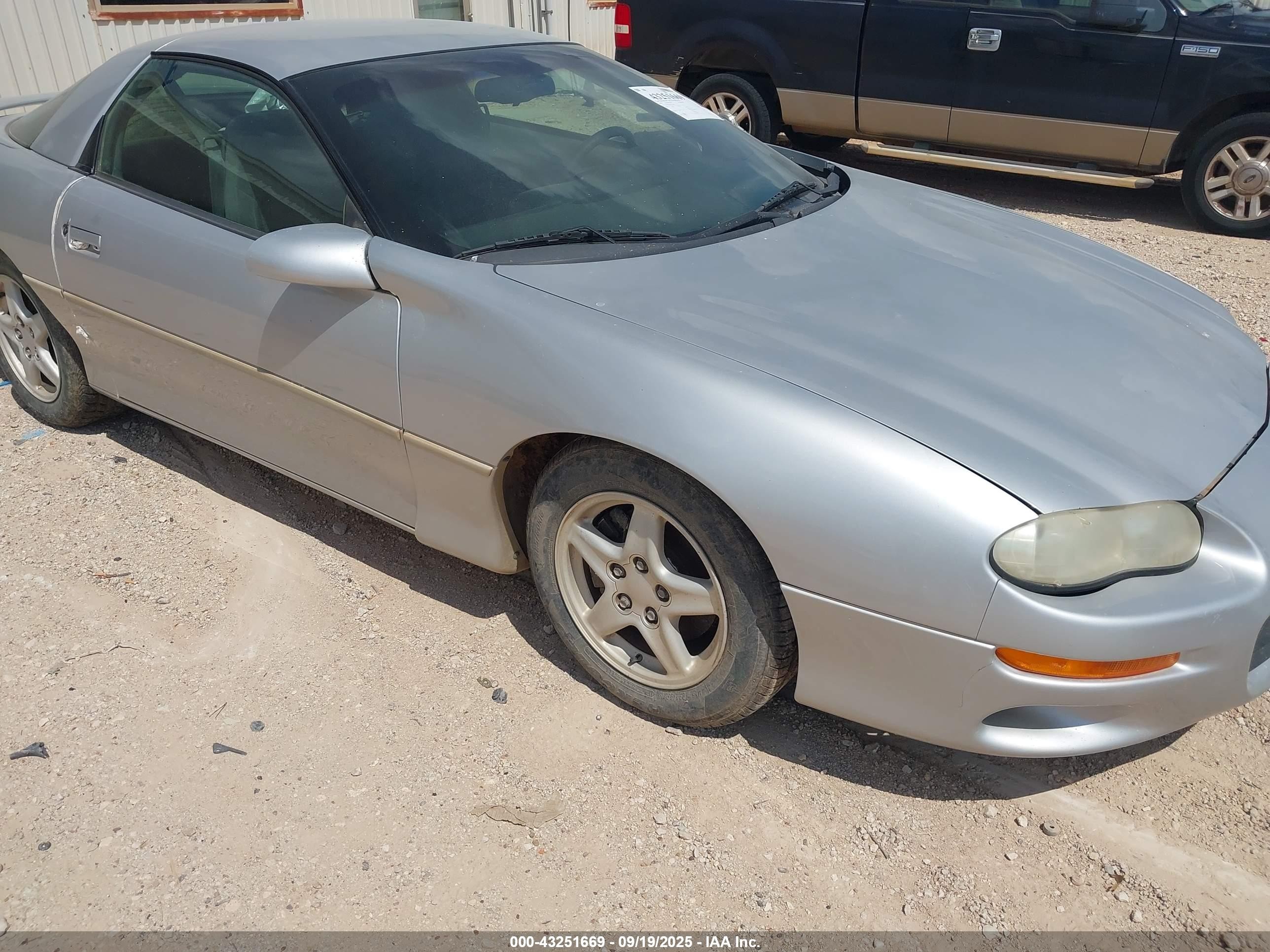 1998 Chevrolet Camaro   Silver vin: 2G1FP22KXW2106066