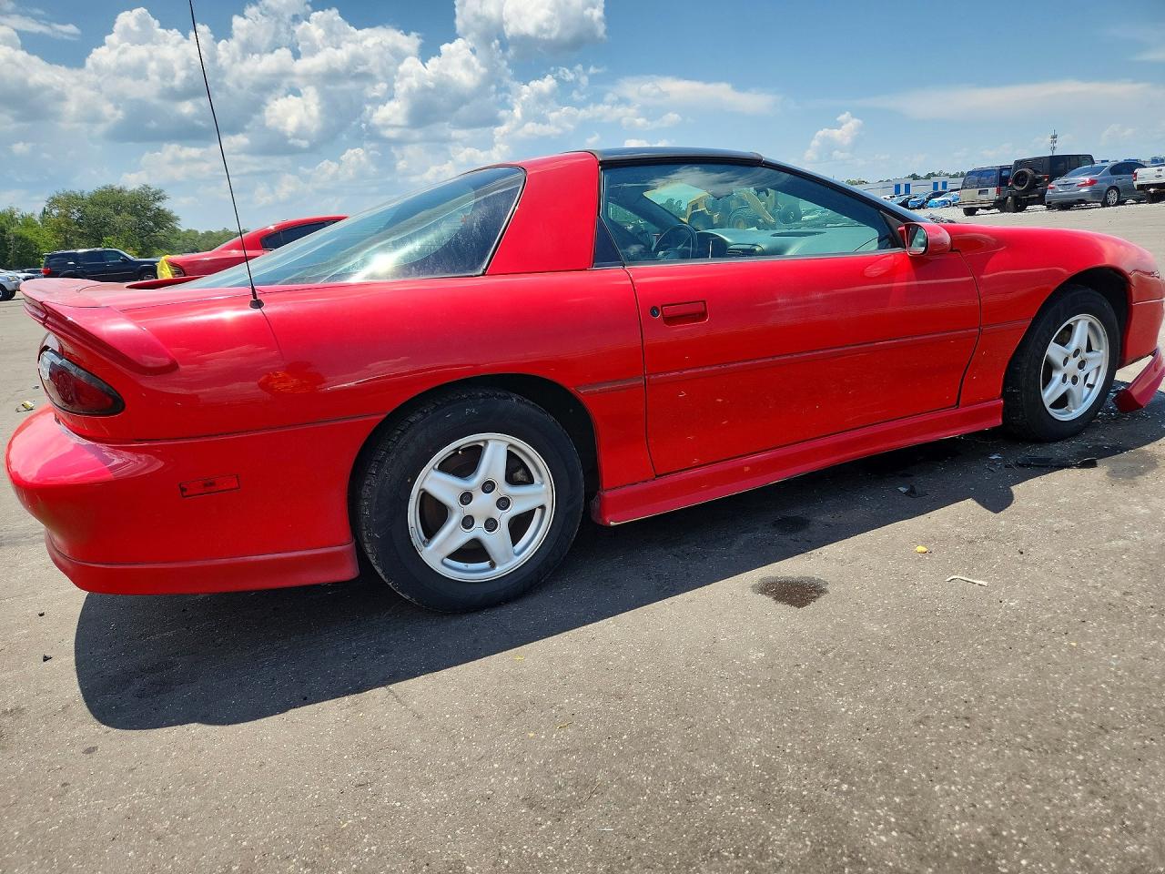 1999 Chevrolet Camaro Red vin: 2G1FP22KXX2126125