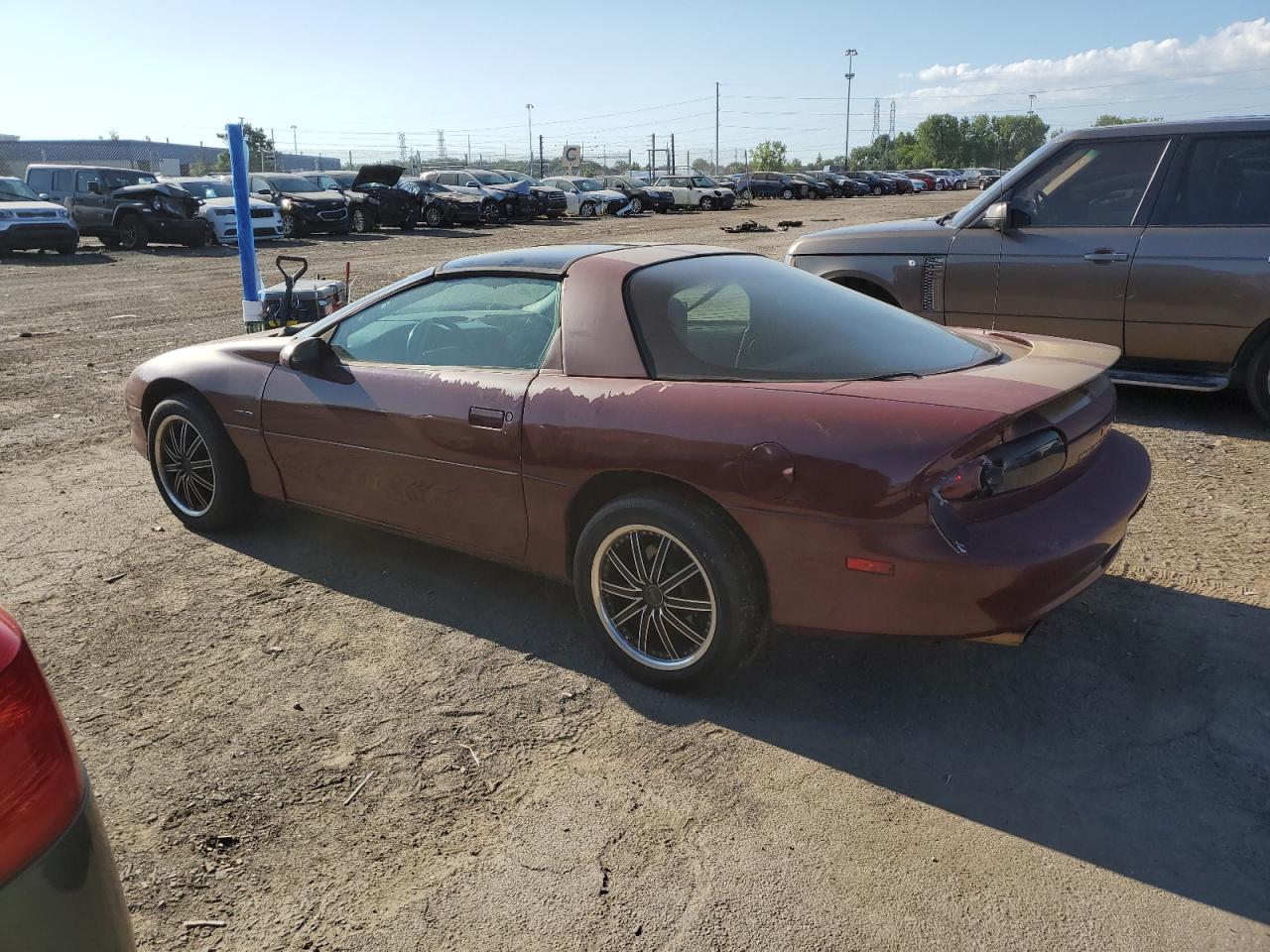 1997 Chevrolet Camaro Z28 Burgundy vin: 2G1FP22P0V2115952
