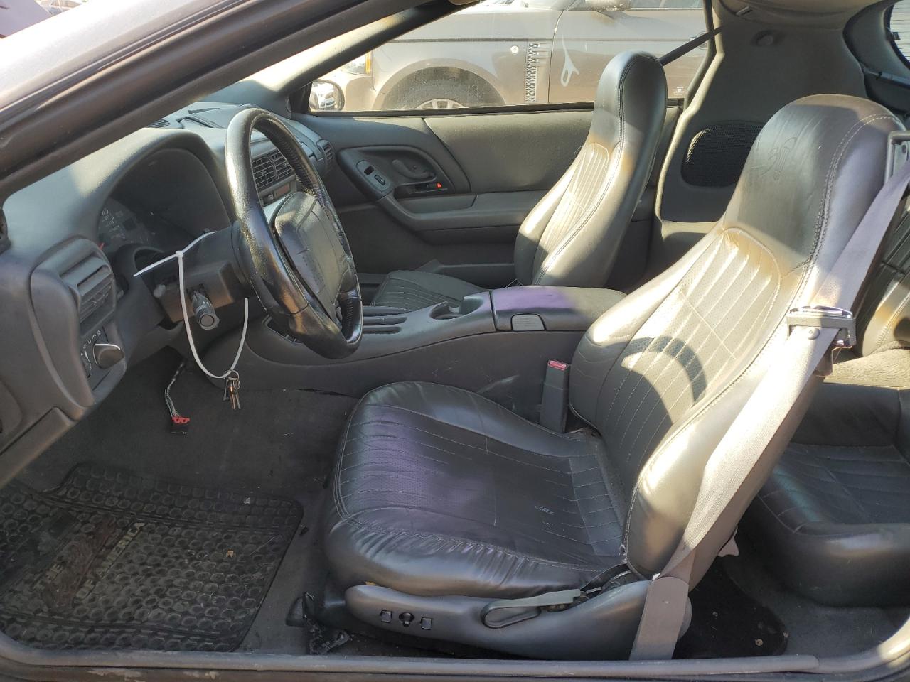 1997 Chevrolet Camaro Z28 Burgundy vin: 2G1FP22P0V2115952