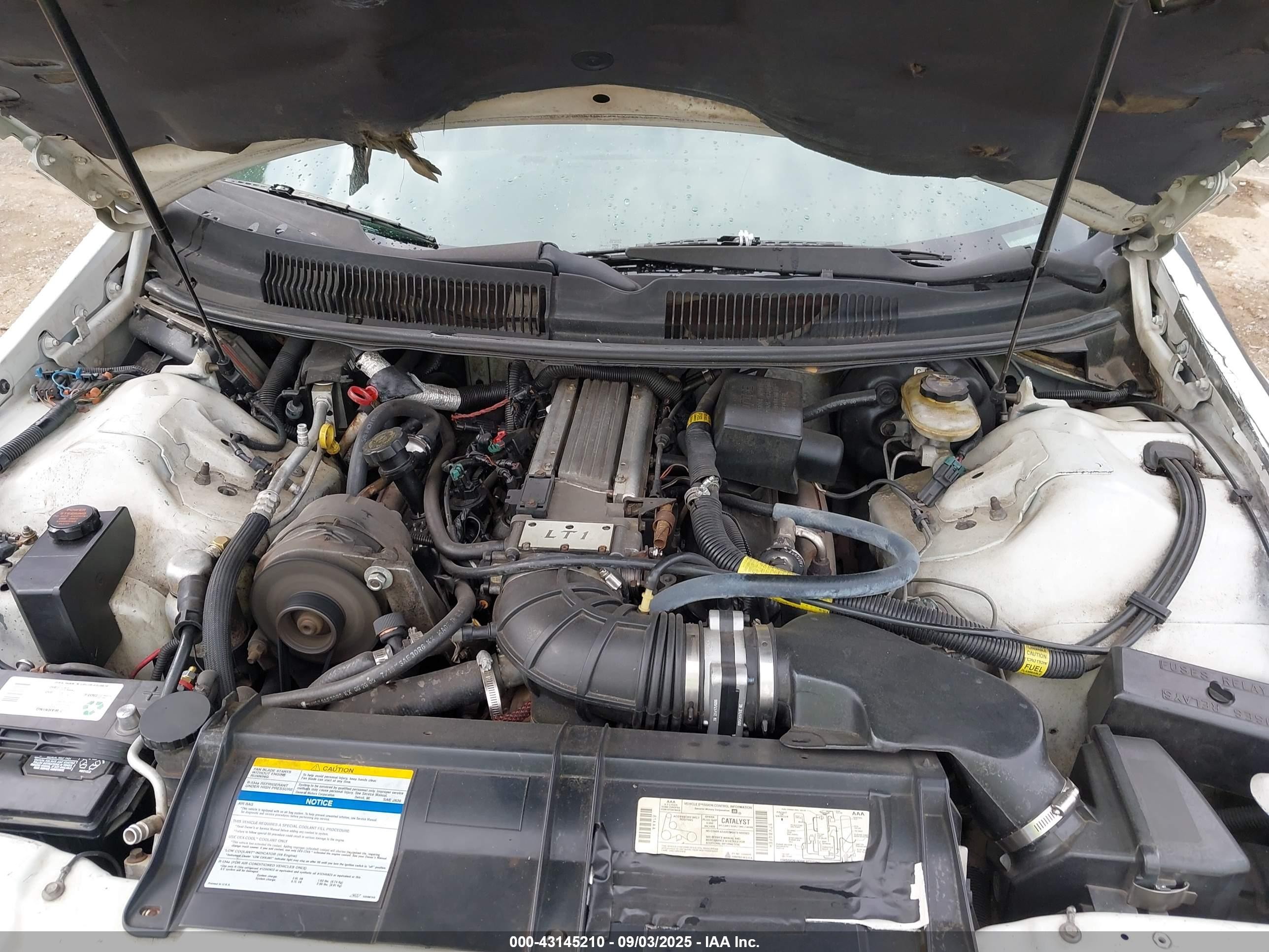 1997 Chevrolet Camaro Z28 White vin: 2G1FP22P1V2106094