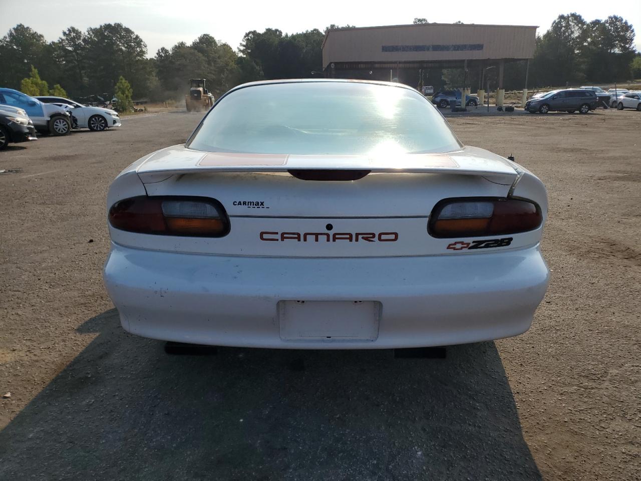 1997 Chevrolet Camaro Z28 White vin: 2G1FP22P1V2106192
