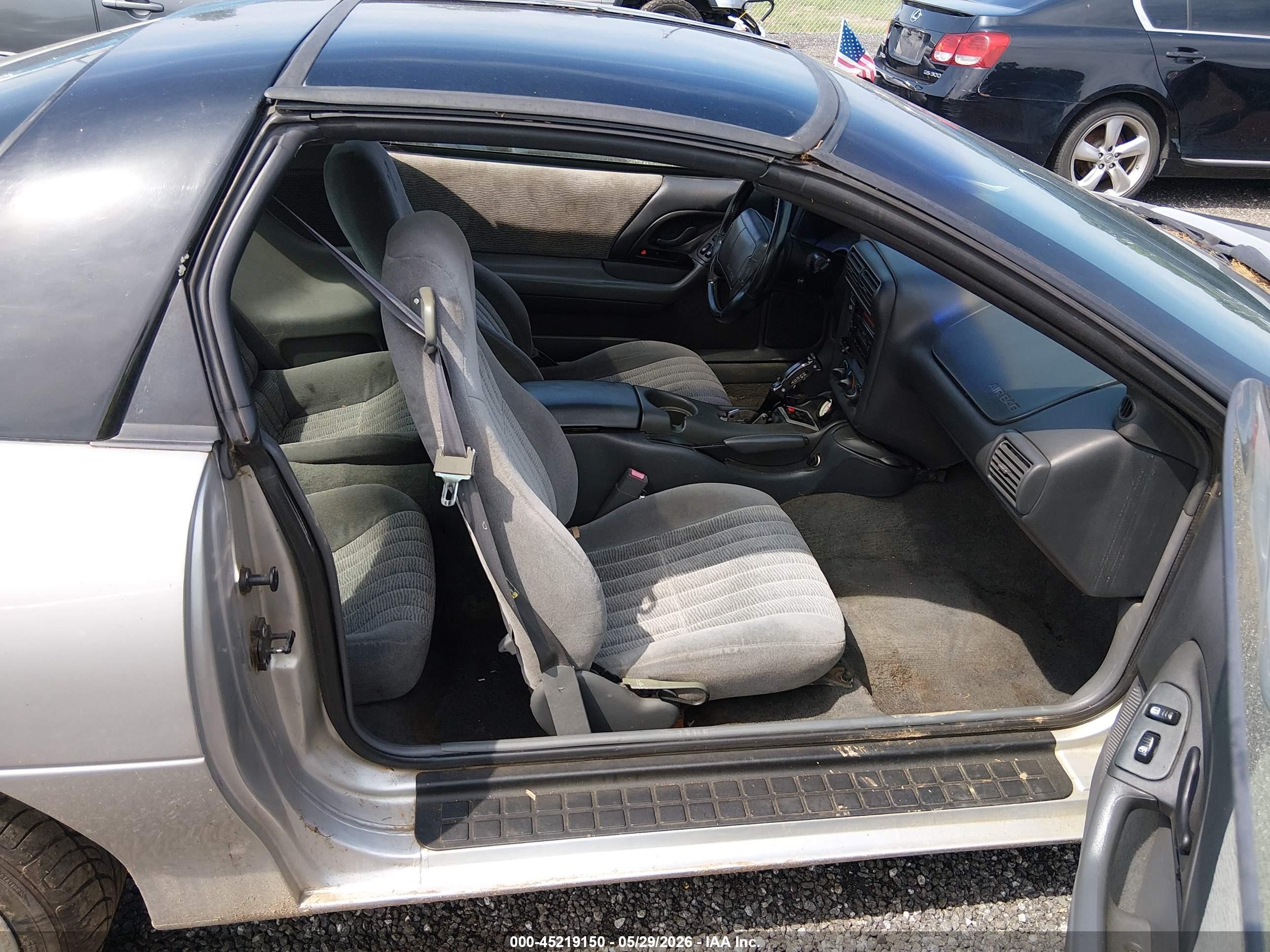 1997 Chevrolet Camaro Z28 Silver vin: 2G1FP22P1V2148507