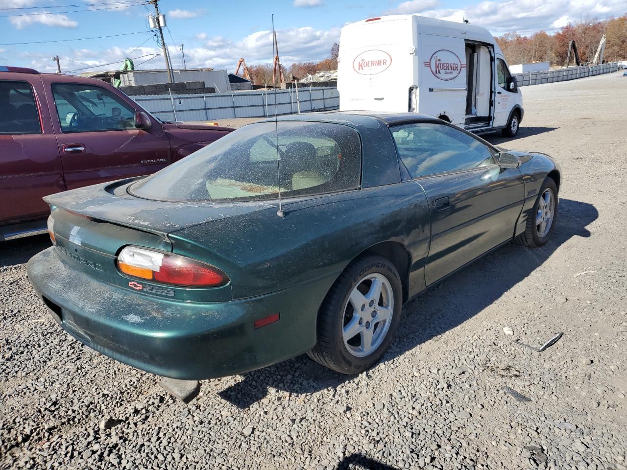 1997 Chevrolet Camaro Z28 Green vin: 2G1FP22P2V2119047