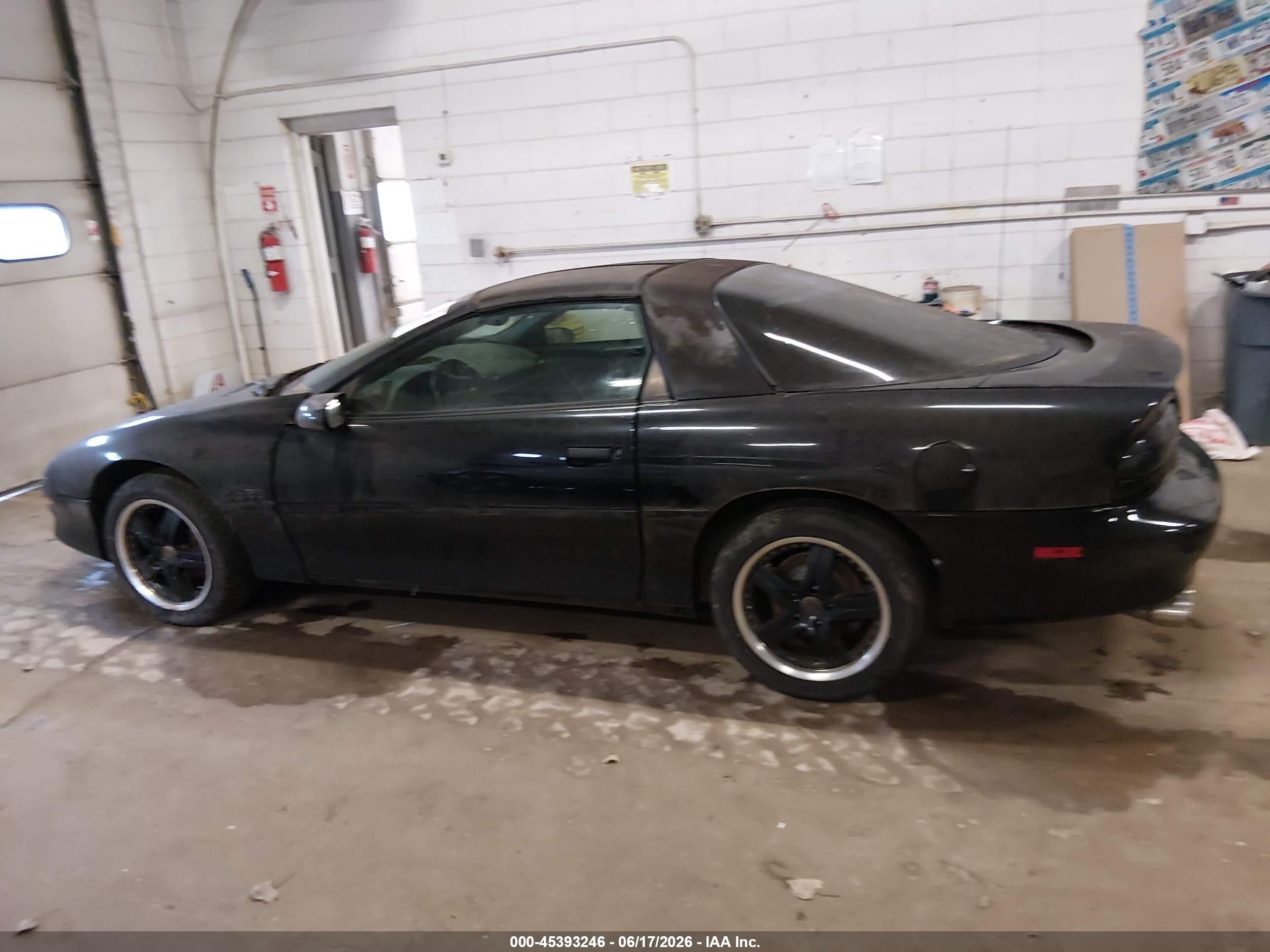 1996 Chevrolet Camaro Z28 Black vin: 2G1FP22P4T2103042