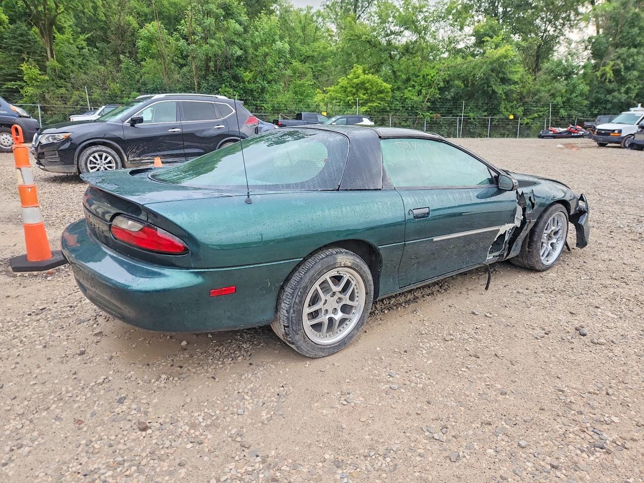 1996 Chevrolet Camaro Z28 Зеленый vin: 2G1FP22P4T2135831