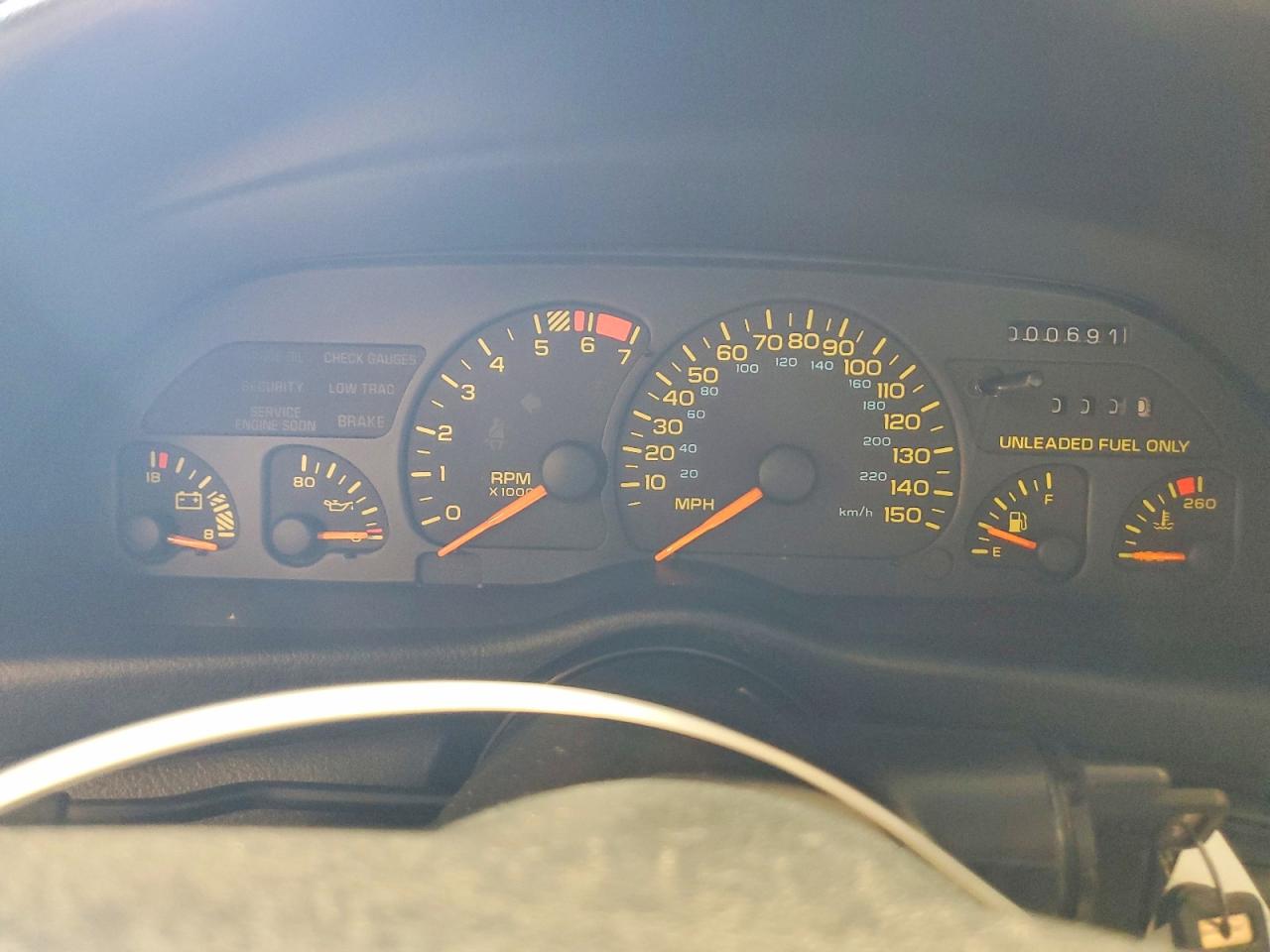 1993 Chevrolet Camaro Z28 Two Tone vin: 2G1FP22P5P2109860