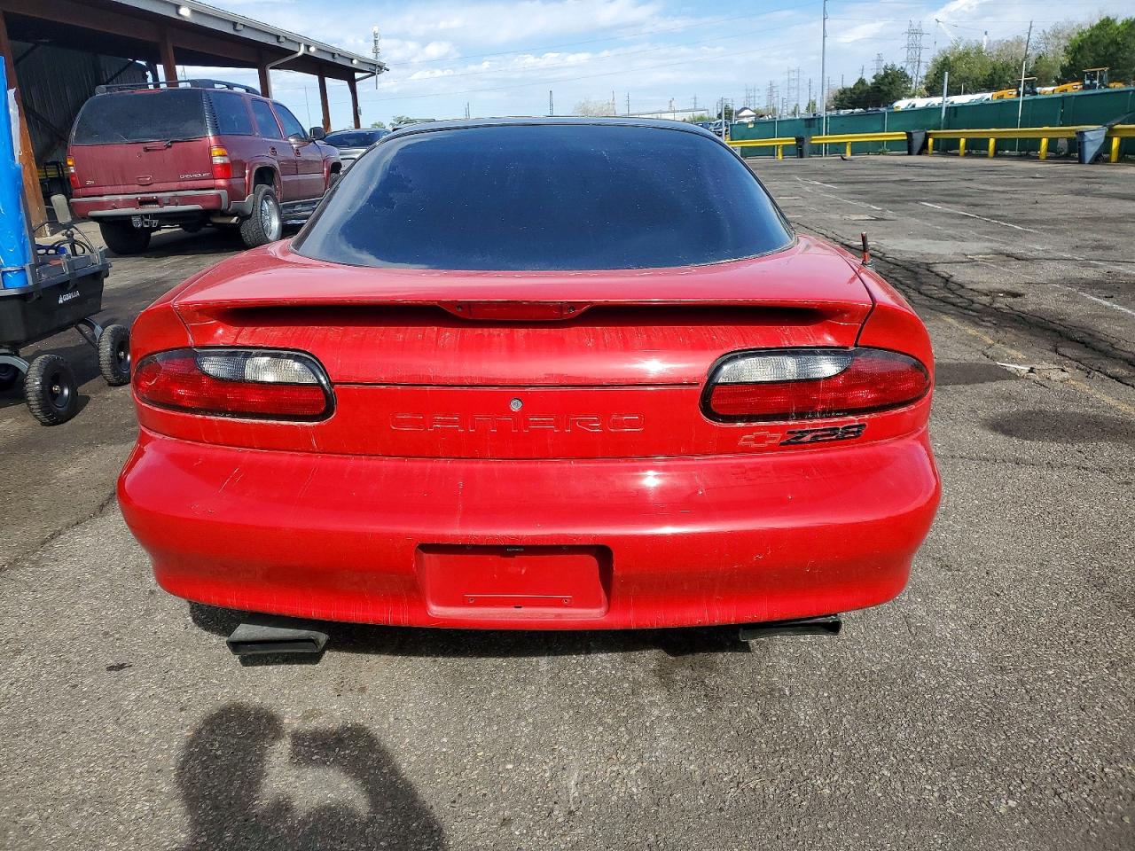 1995 Chevrolet Camaro Z28 Red vin: 2G1FP22P5S2181294