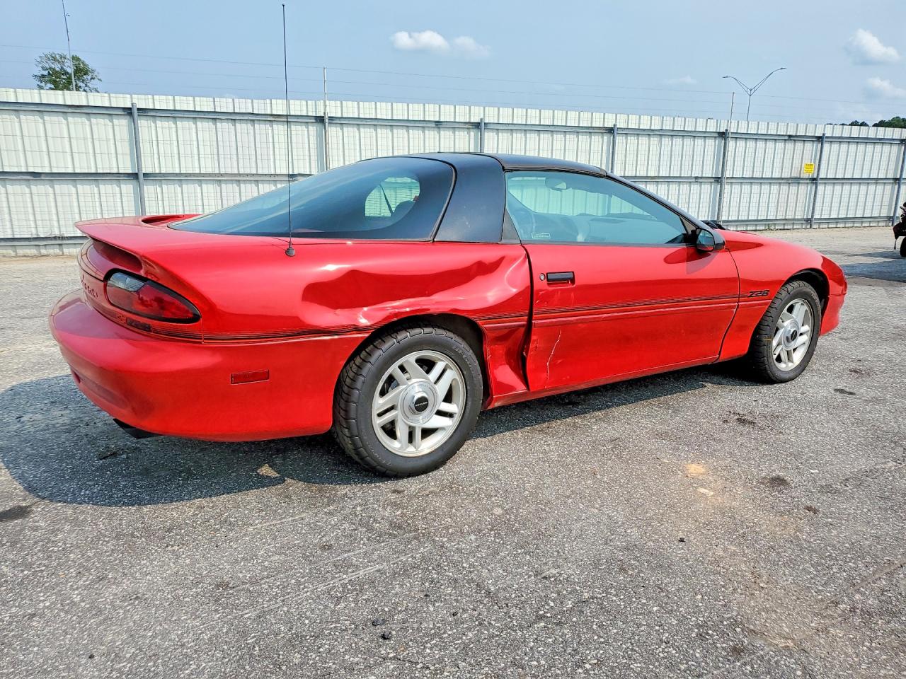 1995 Chevrolet Camaro Z28 Red vin: 2G1FP22P7S2101462