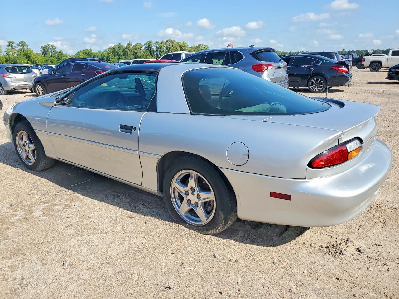 1997 Chevrolet Camaro Z28 Silver vin: 2G1FP22P8V2126049