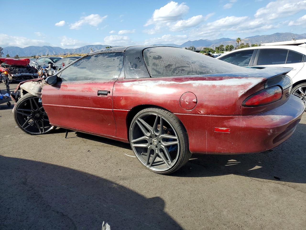 1995 Chevrolet Camaro Z28 Burgundy vin: 2G1FP22PXS2131636
