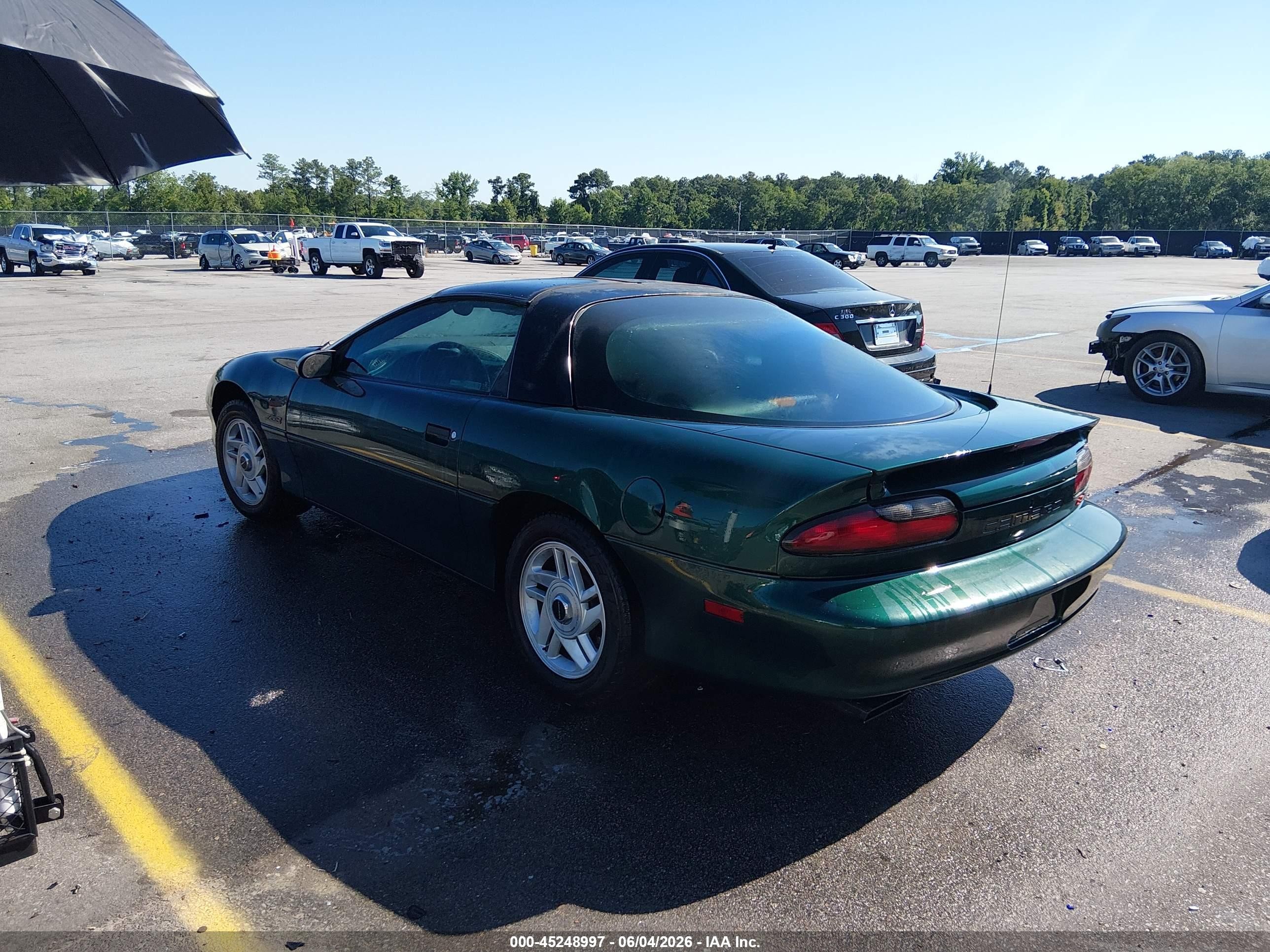 1995 Chevrolet Camaro Z28 Green vin: 2G1FP22PXS2226620