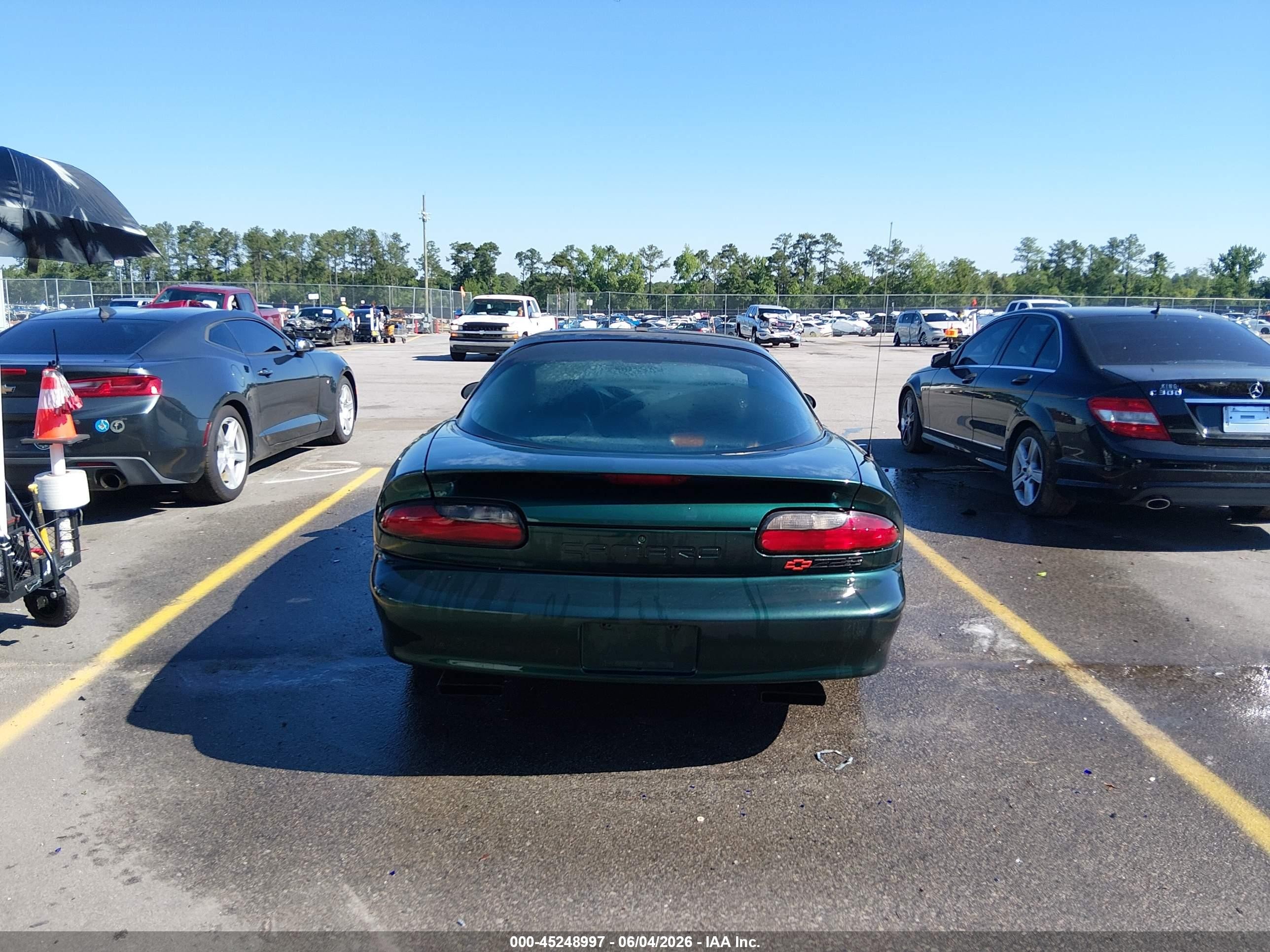 1995 Chevrolet Camaro Z28 Green vin: 2G1FP22PXS2226620