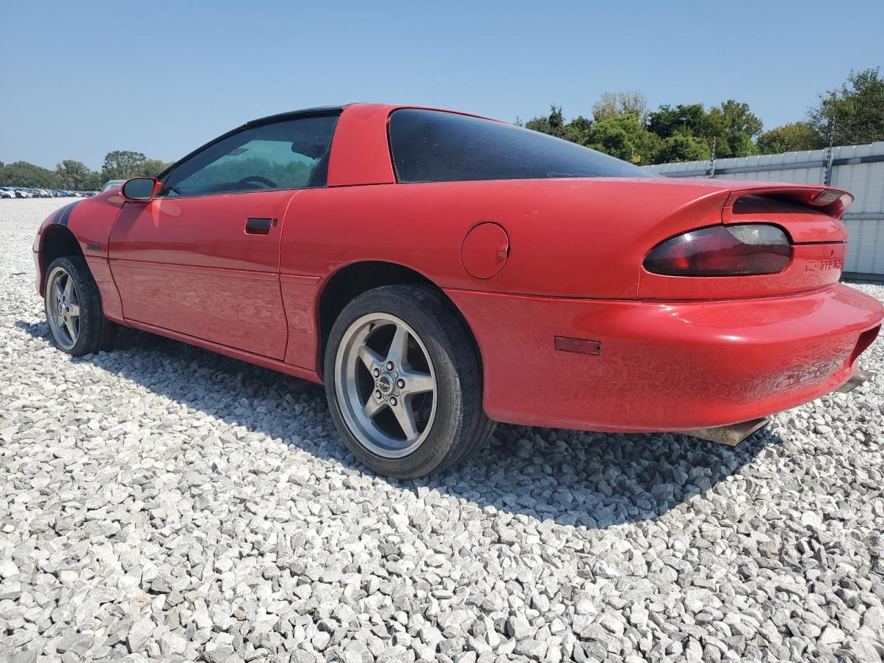 1997 Chevrolet Camaro Z28 Red vin: 2G1FP22PXV2145976