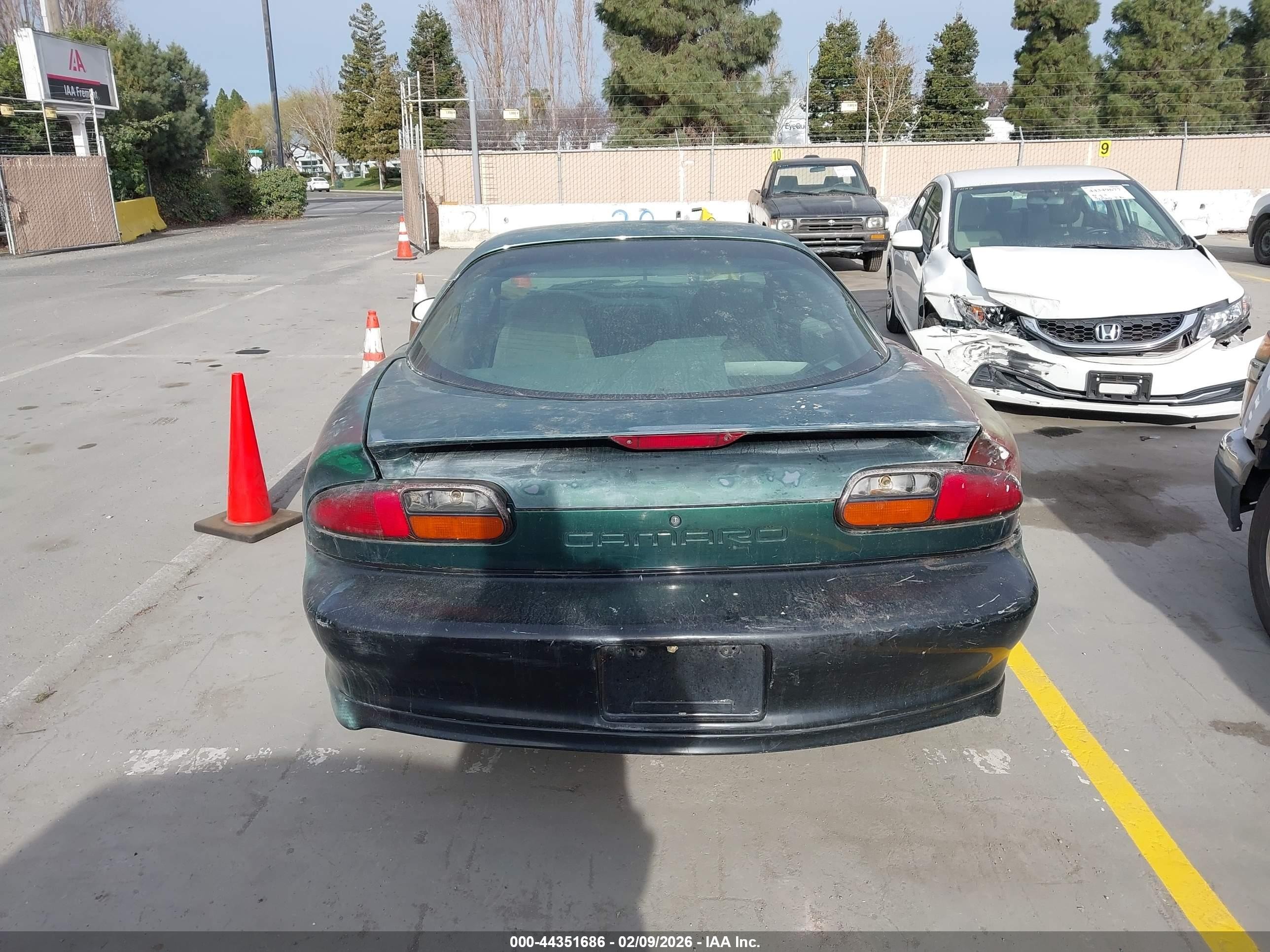 1997 Chevrolet Camaro Special Services Green vin: 2G1FP22PXV2151079