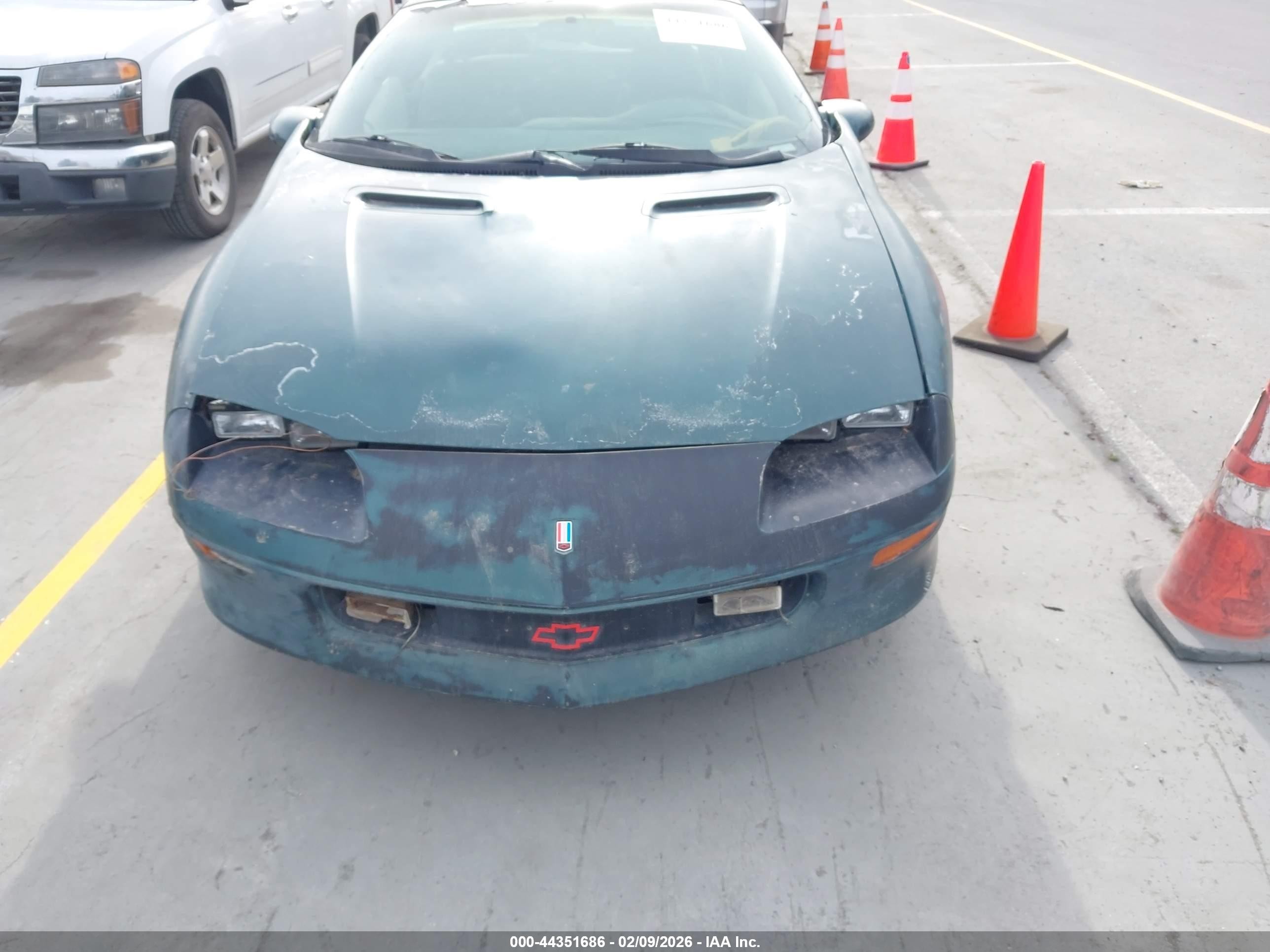 1997 Chevrolet Camaro Special Services Green vin: 2G1FP22PXV2151079