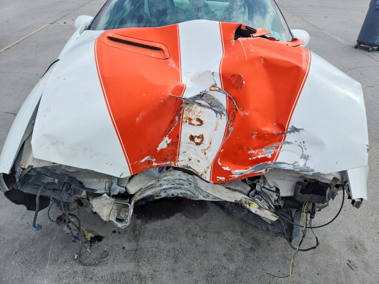 1997 Chevrolet Camaro Z28 White vin: 2G1FP22PXV2159201