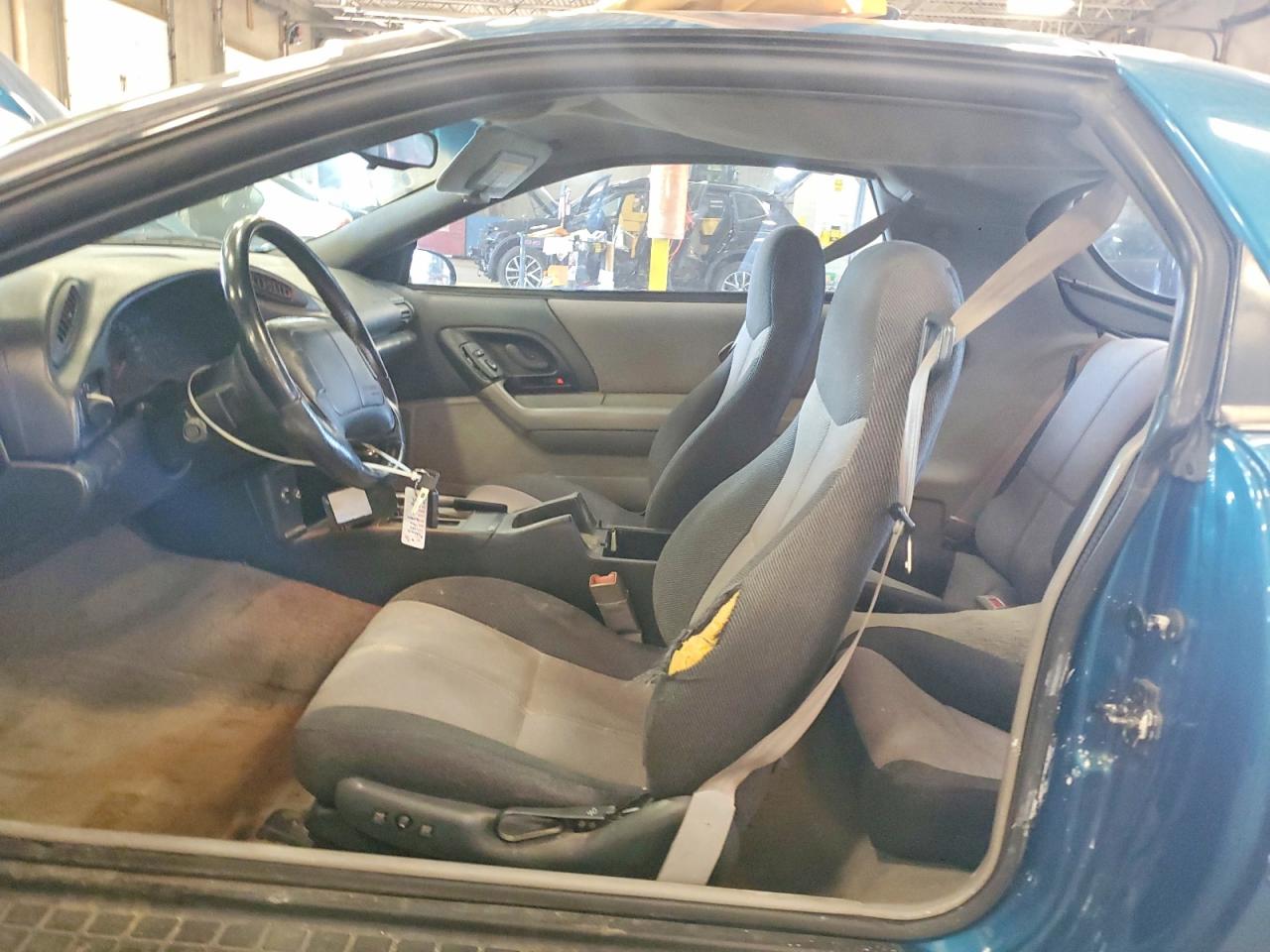 1994 Chevrolet Camaro Blue vin: 2G1FP22S1R2215181