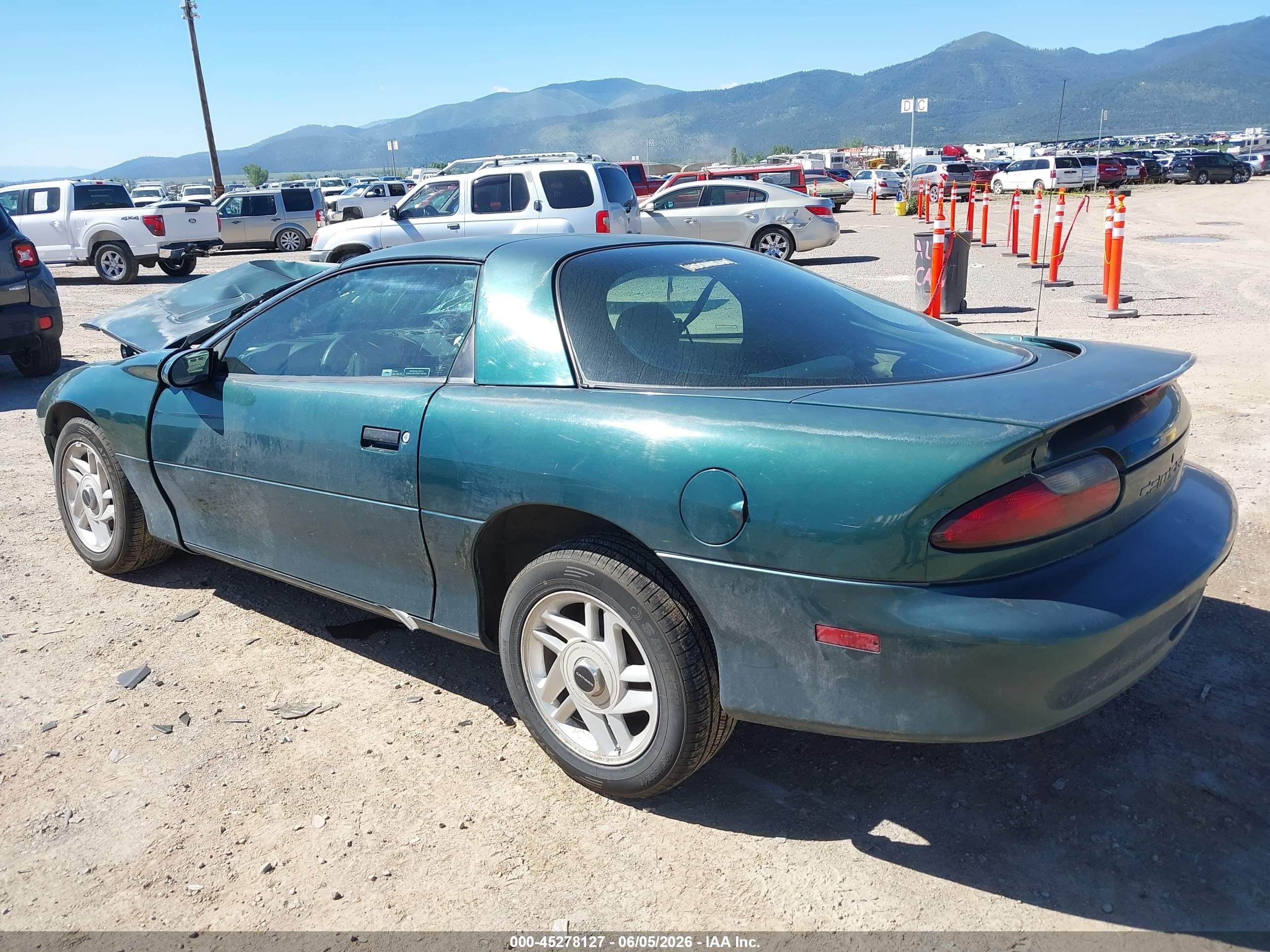 1995 Chevrolet Camaro   Green vin: 2G1FP22SXS2154791