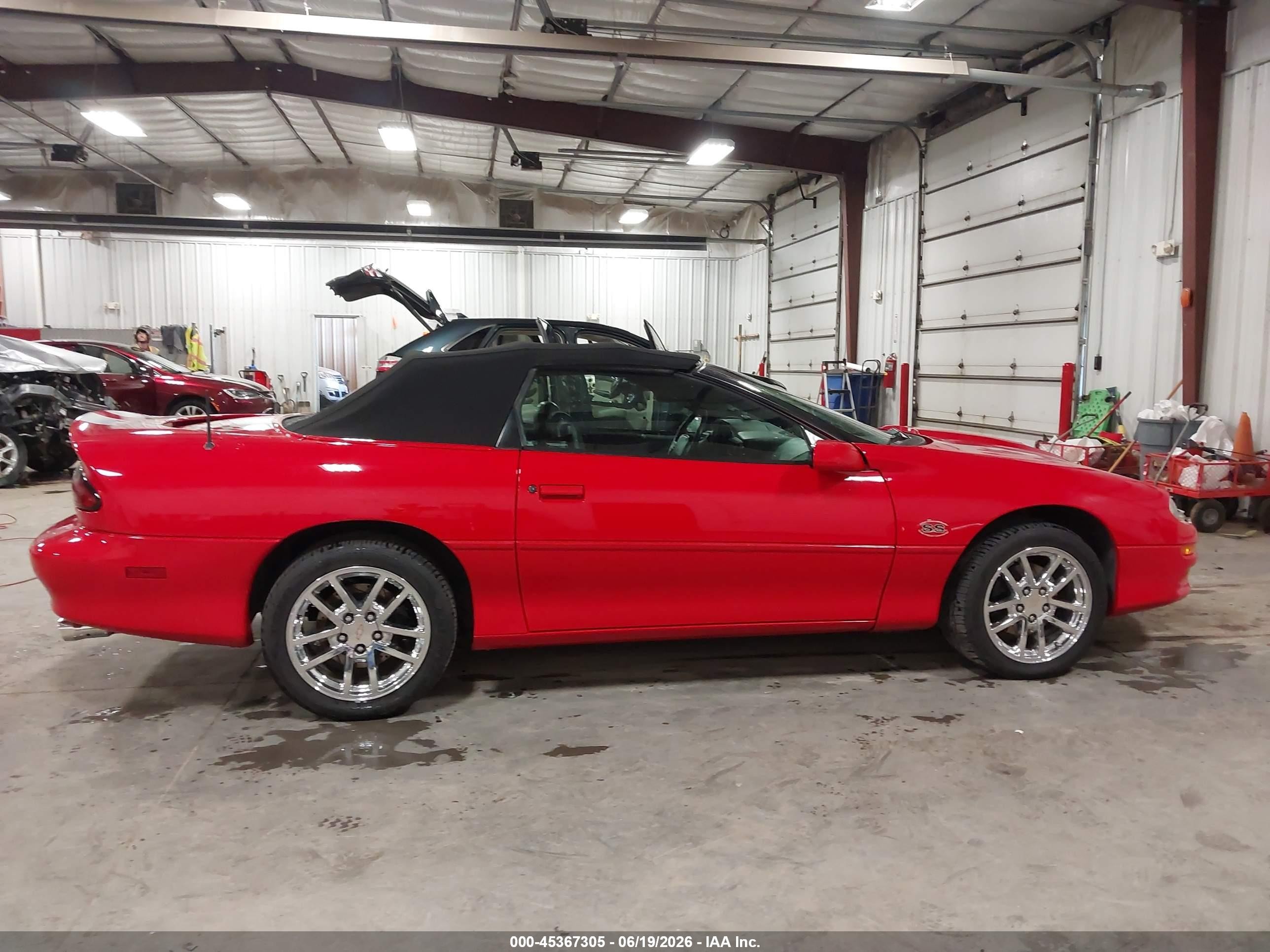 2002 Chevrolet Camaro Z28 Red vin: 2G1FP32G122158715