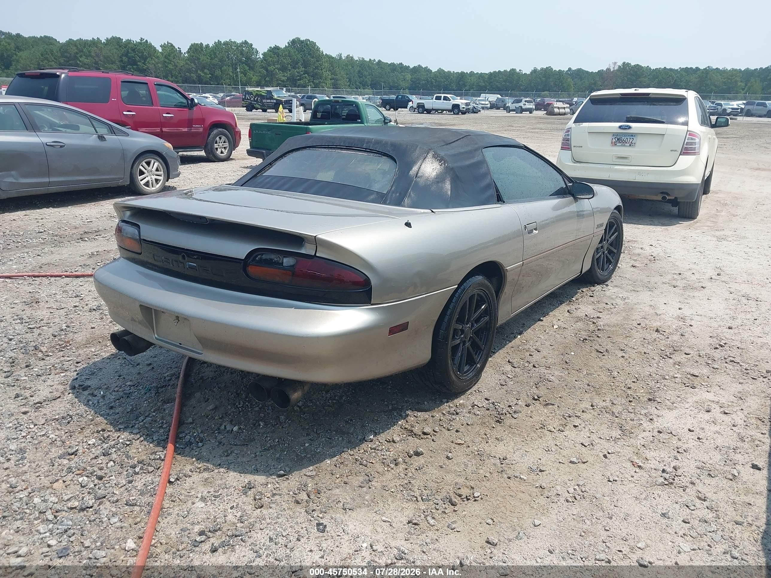 2000 Chevrolet Camaro Z28 Tan vin: 2G1FP32G2Y2105885