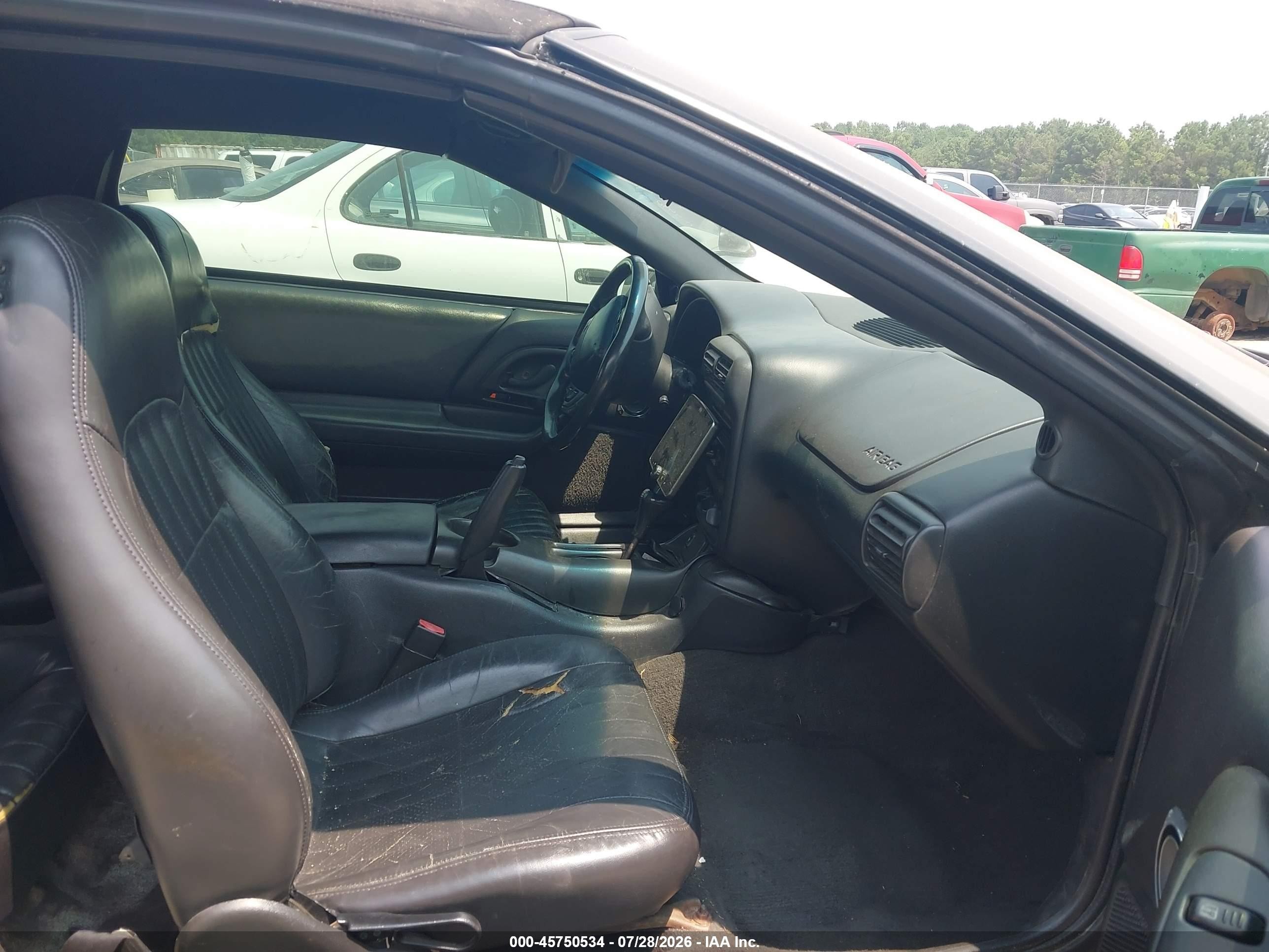 2000 Chevrolet Camaro Z28 Tan vin: 2G1FP32G2Y2105885