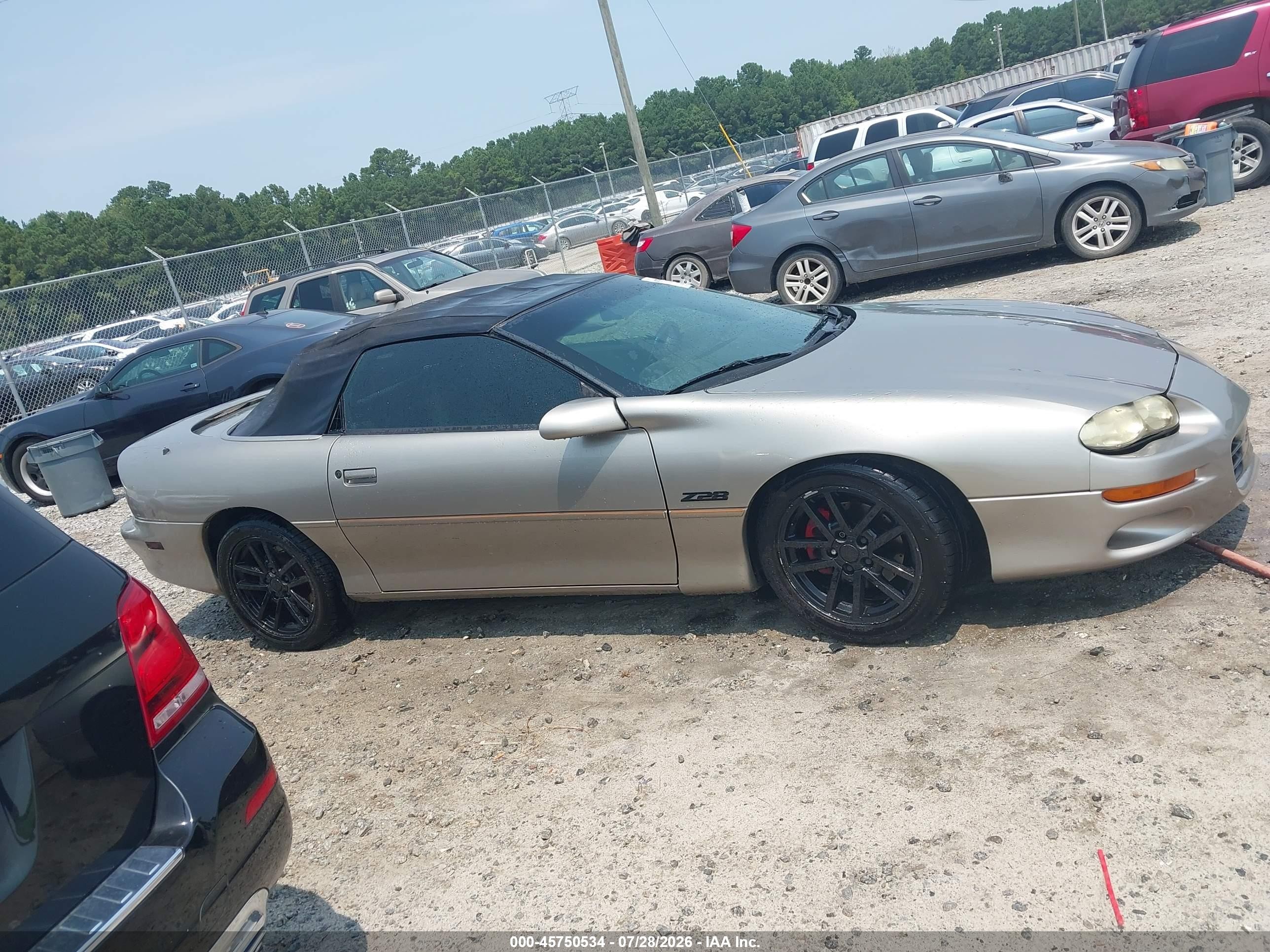 2000 Chevrolet Camaro Z28 Tan vin: 2G1FP32G2Y2105885