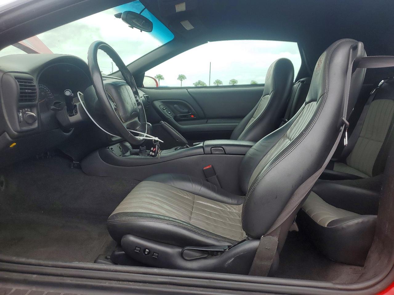 2002 Chevrolet Camaro Z28 Red vin: 2G1FP32G922129799