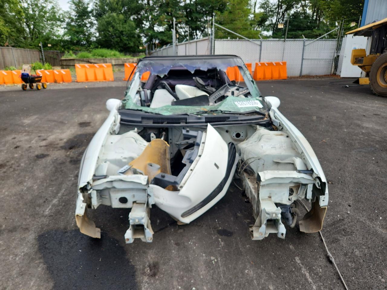 1998 Chevrolet Camaro Z28 White vin: 2G1FP32GXW2149484