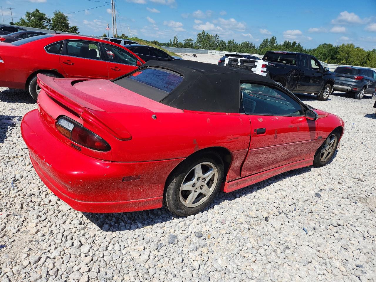 1997 Chevrolet Camaro Base Red vin: 2G1FP32K4V2112160