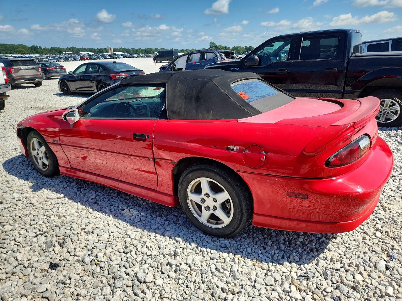 1997 Chevrolet Camaro Base Red vin: 2G1FP32K4V2112160