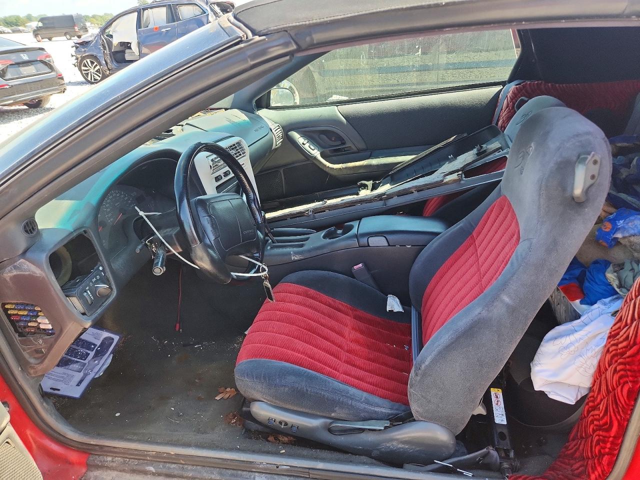 1997 Chevrolet Camaro Base Red vin: 2G1FP32K4V2112160