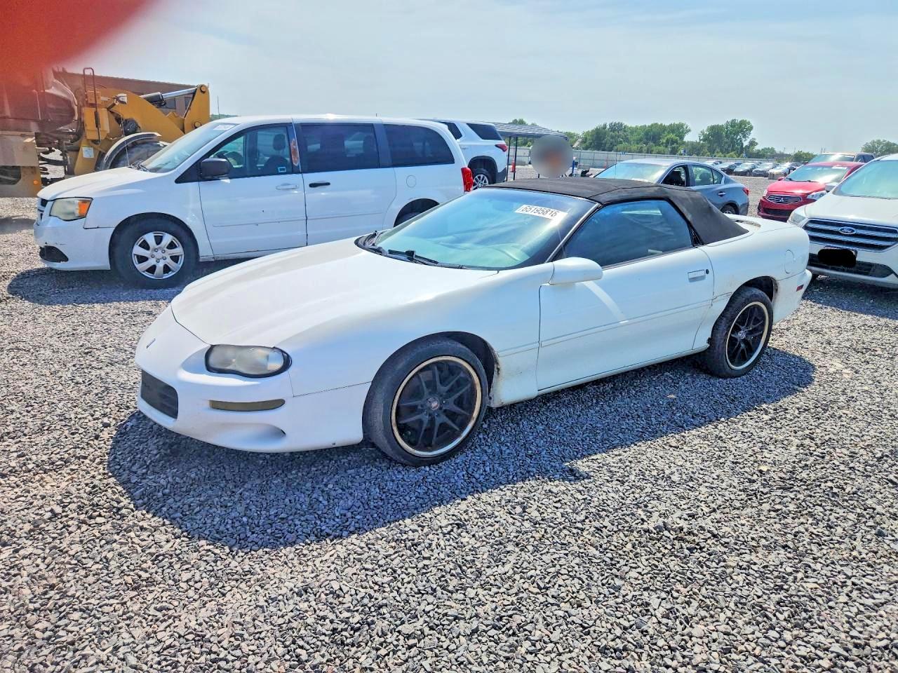 2001 Chevrolet Camaro White vin: 2G1FP32K812125309